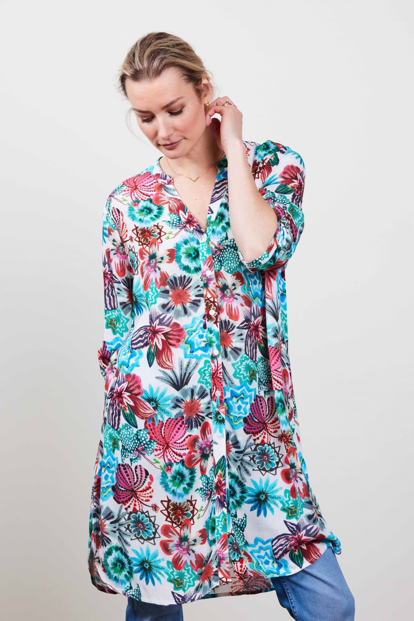 TUNIC CHILL IN OFFWHITE WITH FLORAL MEDLEY PRINT 2