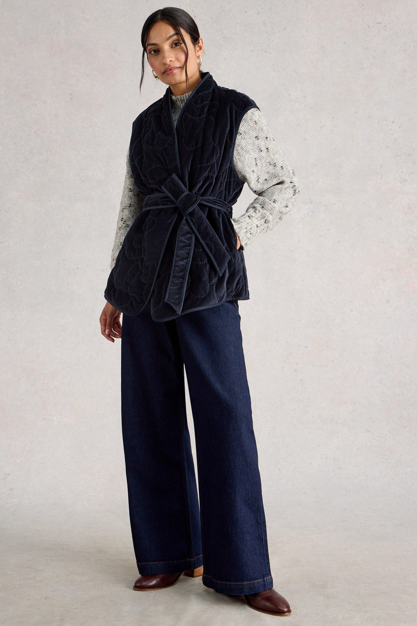 GIGI VELVET QUILTED GILET DARK NAVY 1