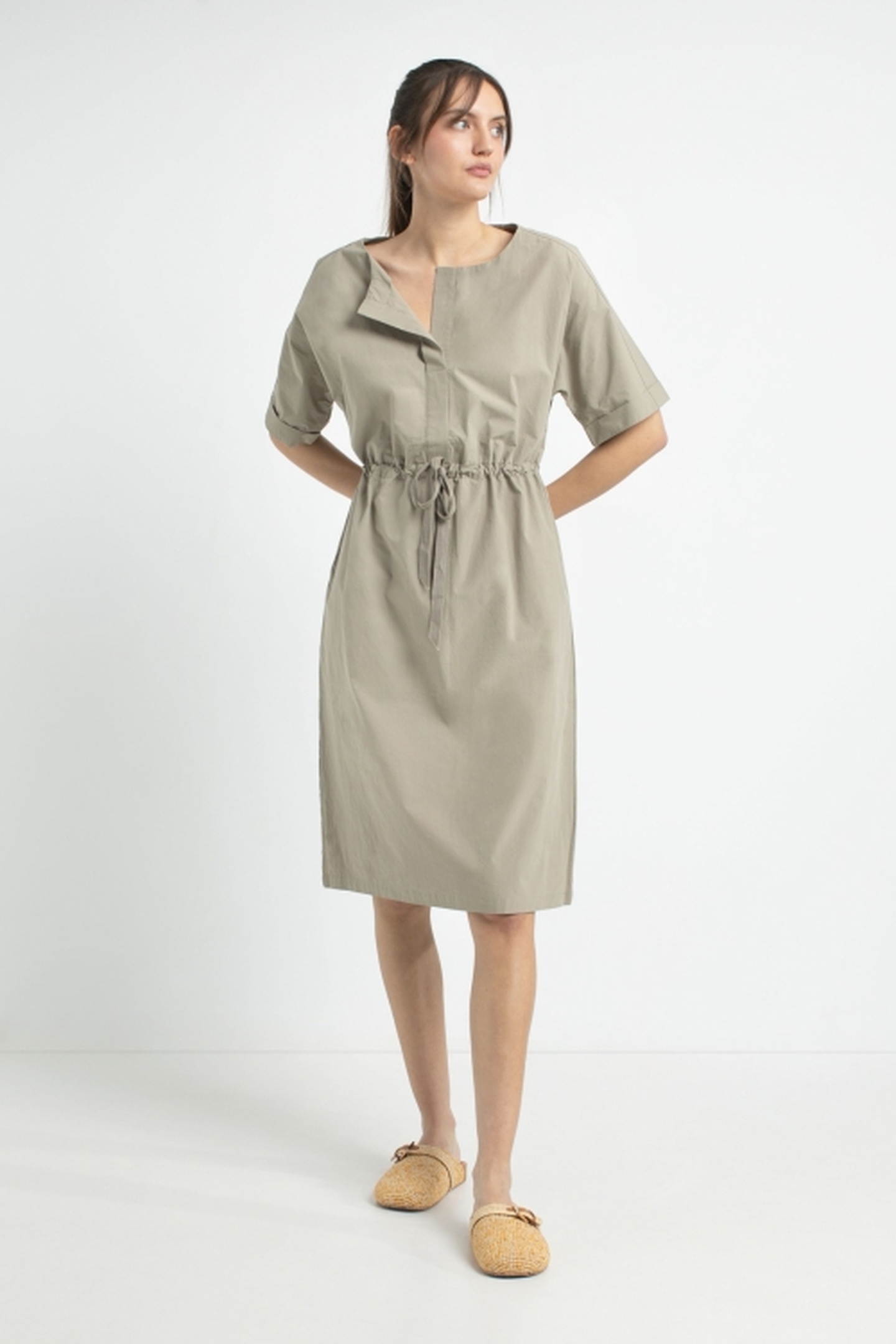 JANE DRESS LIGHT OLIVE 1