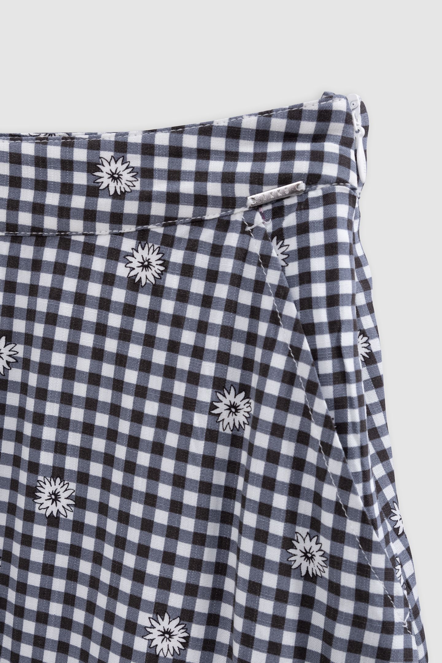 BLACK GINGHAM AND FLORAL PRINT SKORT 3