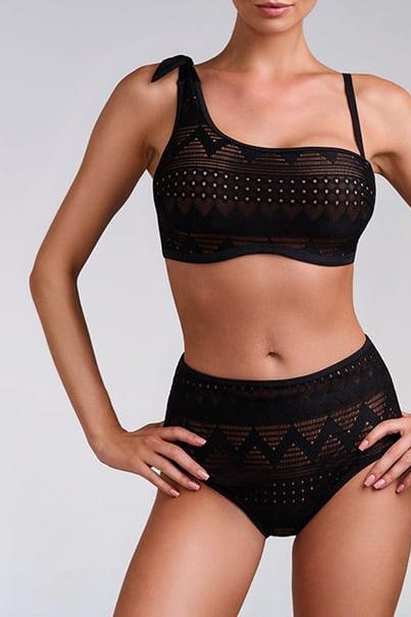 DOLCE VITA BLACK AND SAND BRIEFS 1