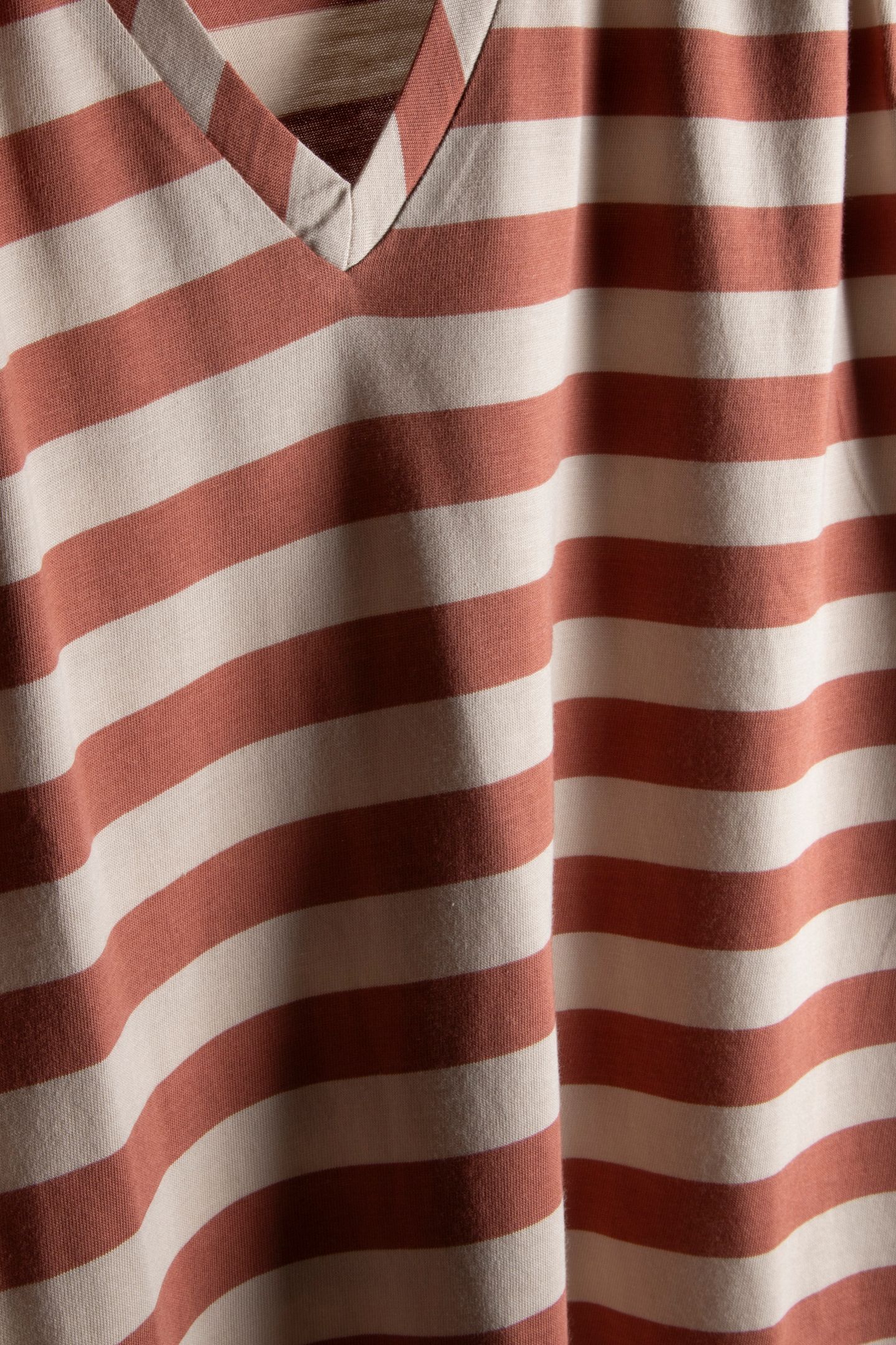 V- NECK TOP COTTON MODAL STRIPE JERSEY SEPHIA BLUSH 4