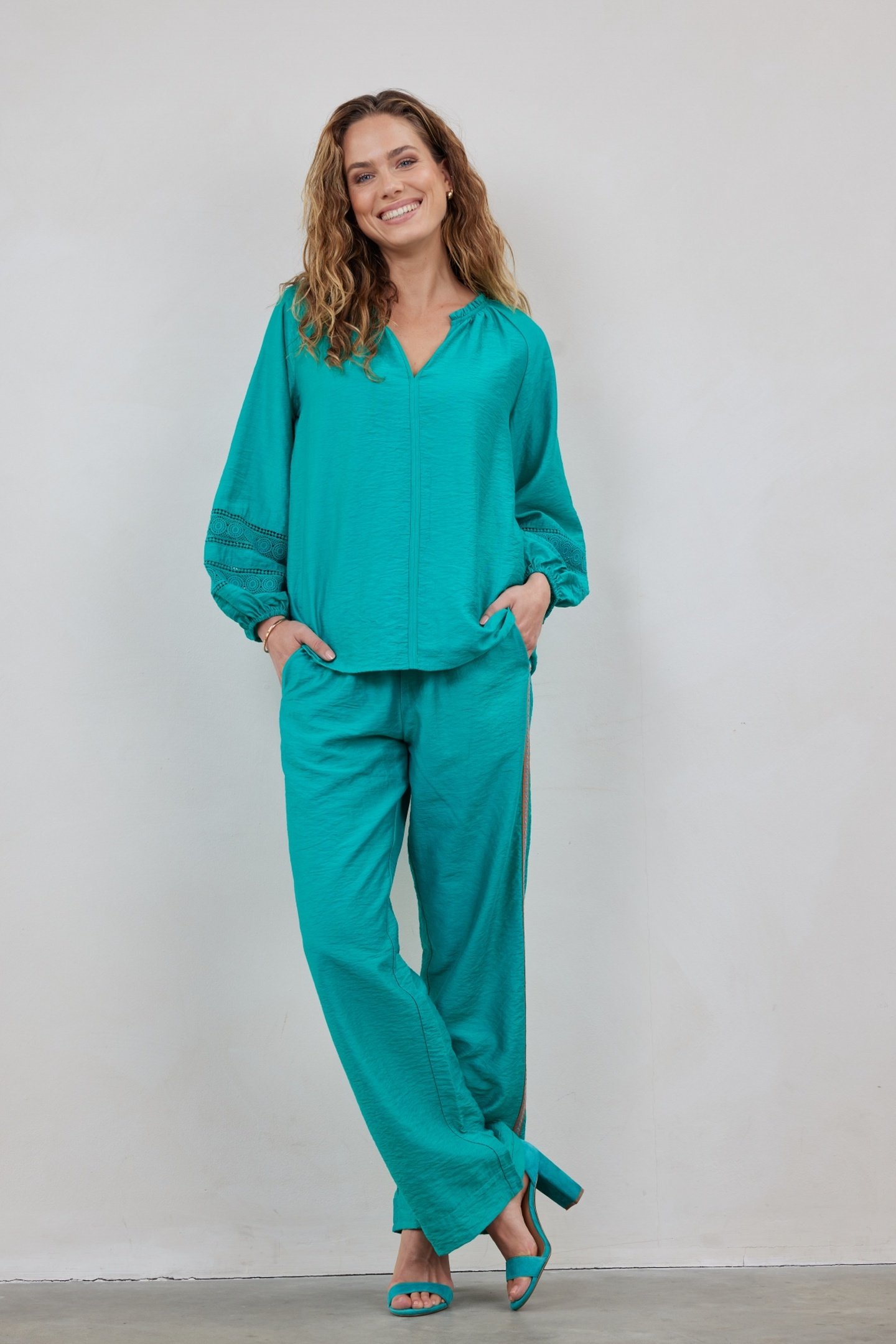 BLOUSE SOLEIL IN SEA GREEN 2