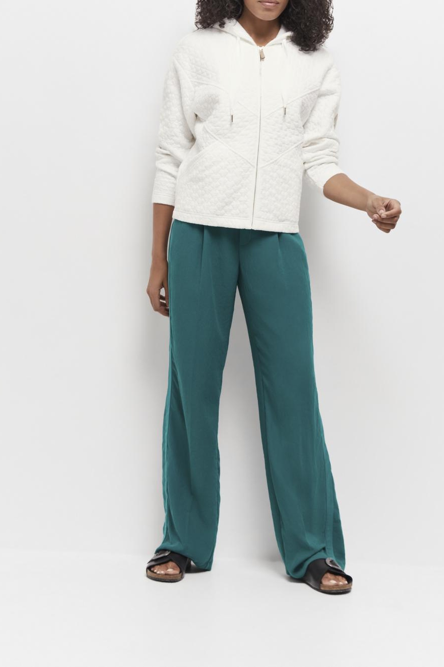 MARGIT - ECRU FANCY KNIT ZIPPED CARDIGAN 4