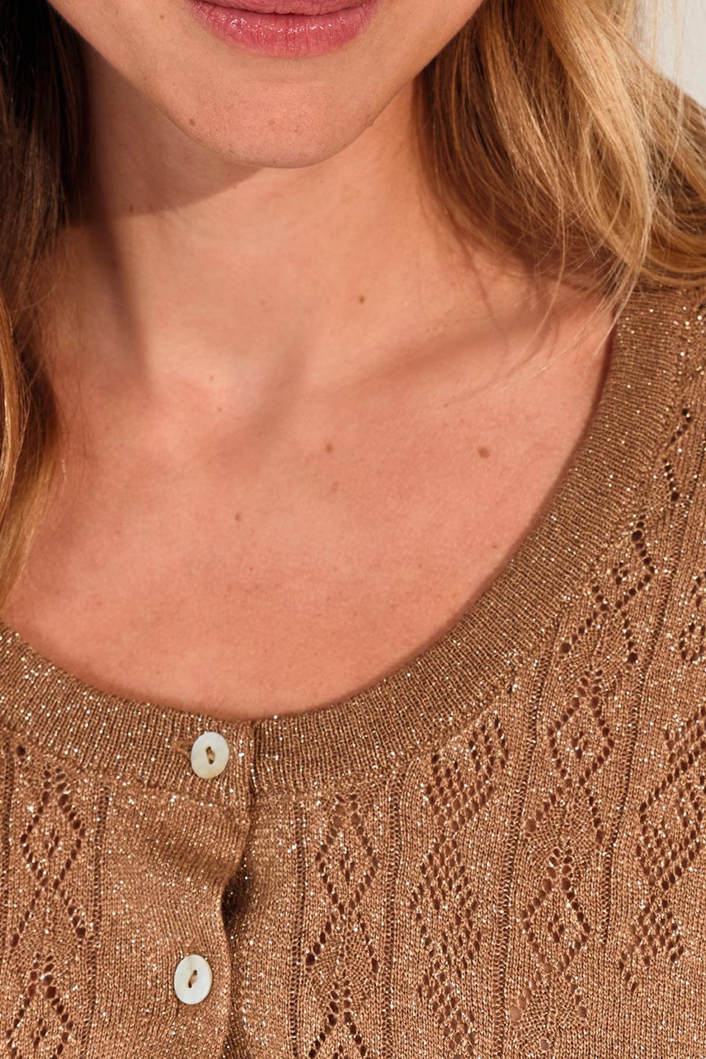 ABACA - WHITE CAP WITH GOLD MESSAGE EMBROIDERY 4