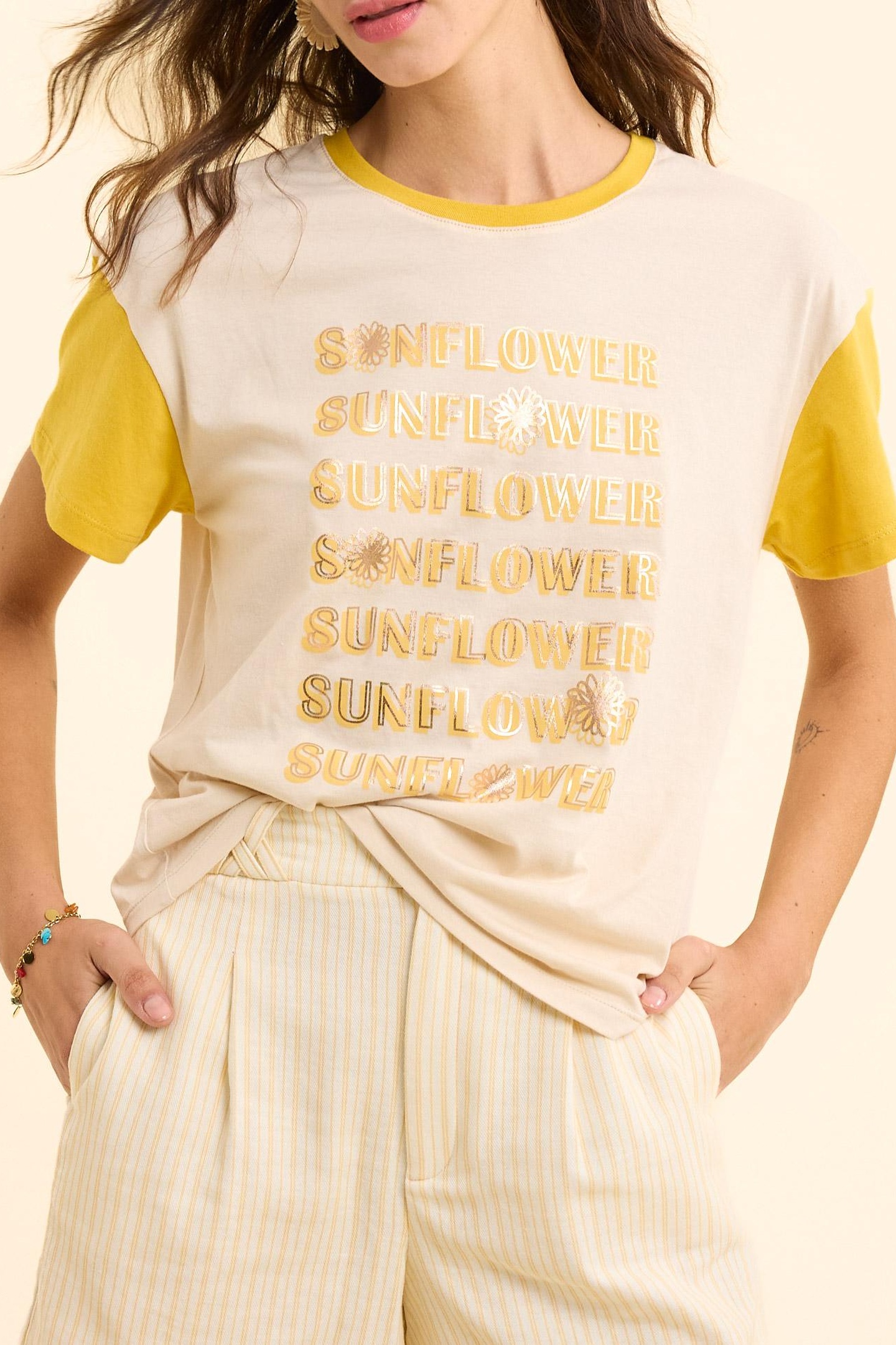 ECRU T-SHIRT WITH YELLOW SLOGAN SLEEVES ECRU 1