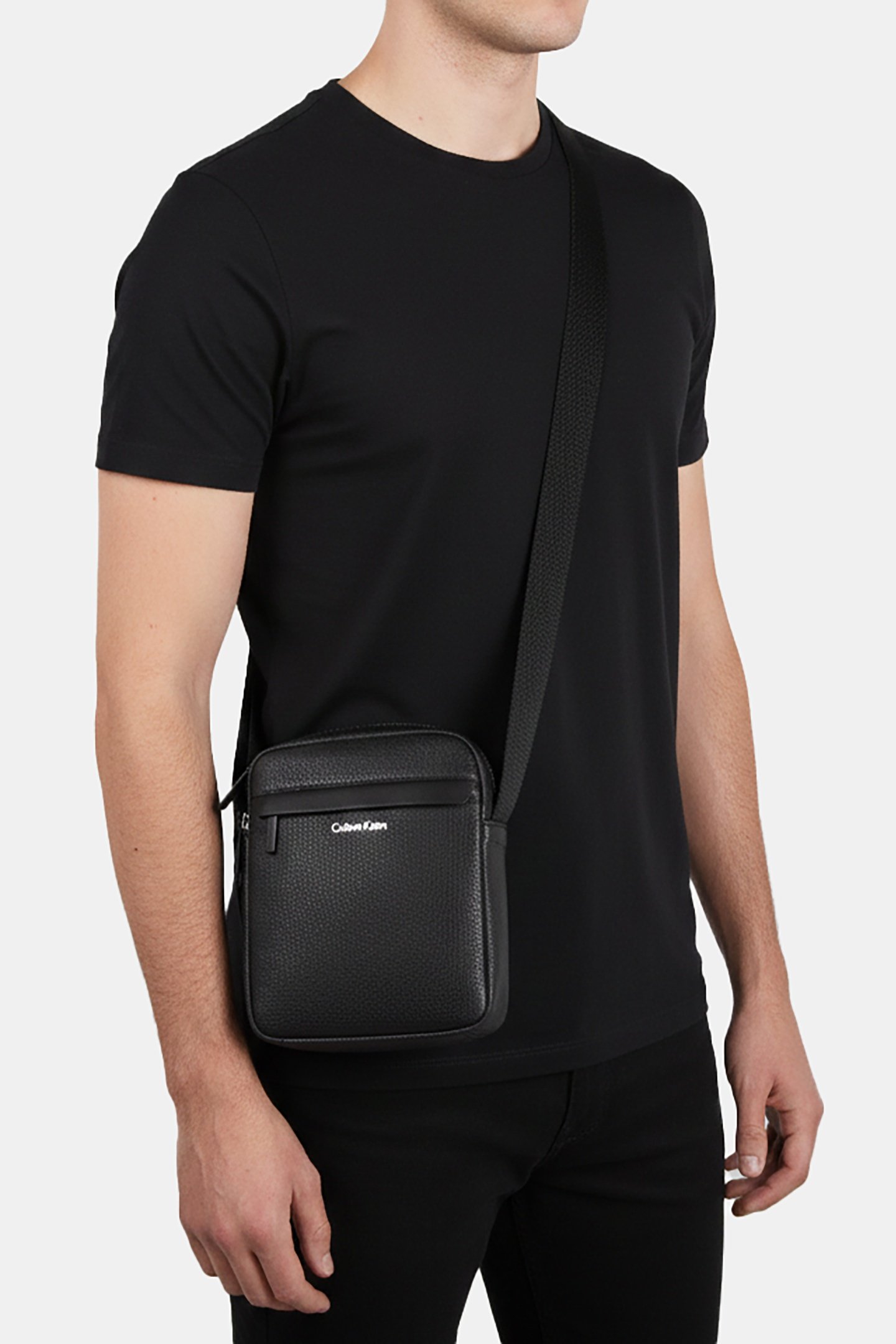 CK MUST REPORTER CK BLACK PEBBLE 1