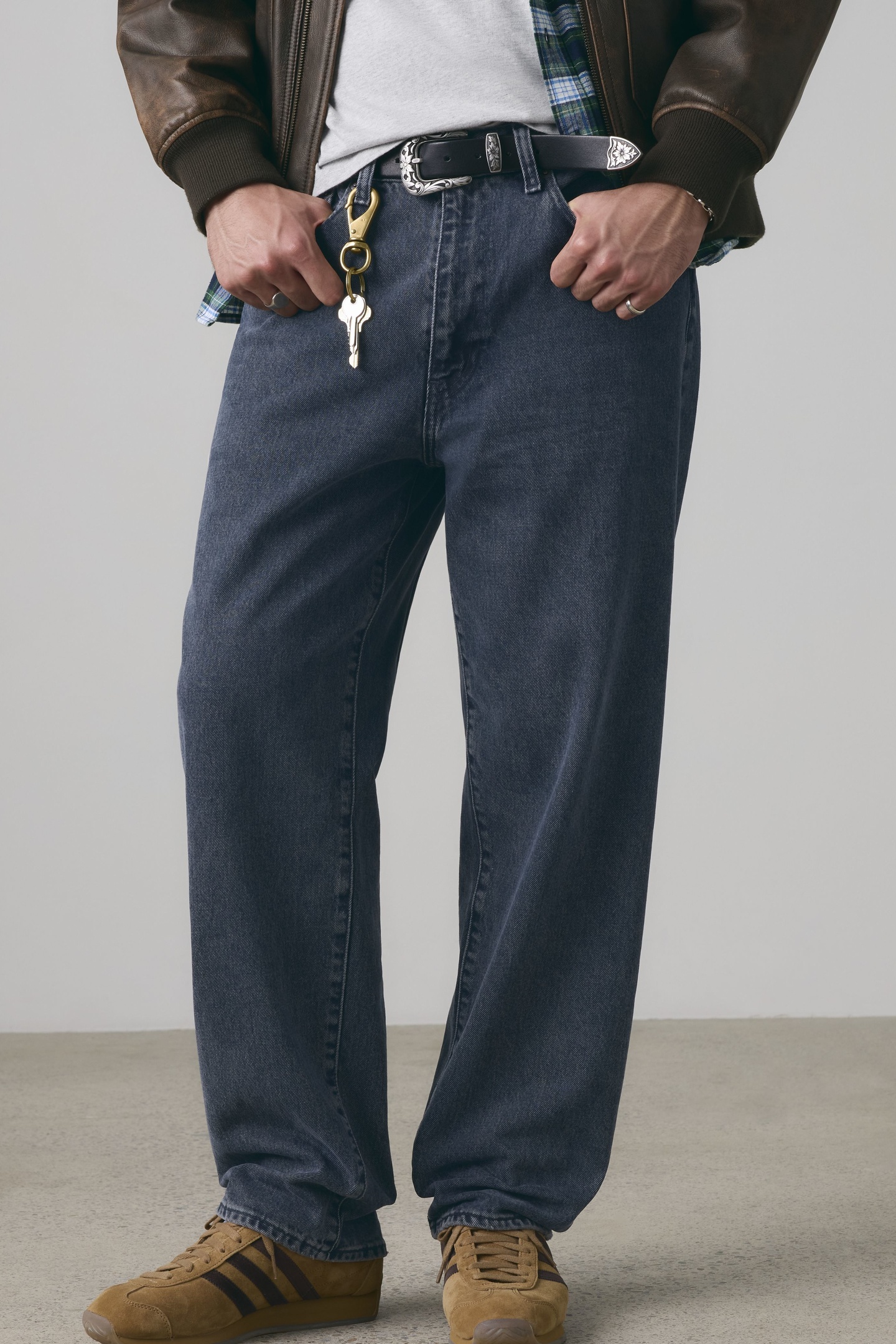 568 LOOSE STRAIGHT THE MIDNIGHT BLUES S 1