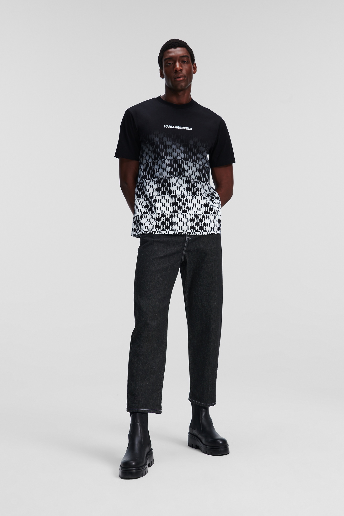 BLACK DENIM TAPERED DENIM PANTS 2