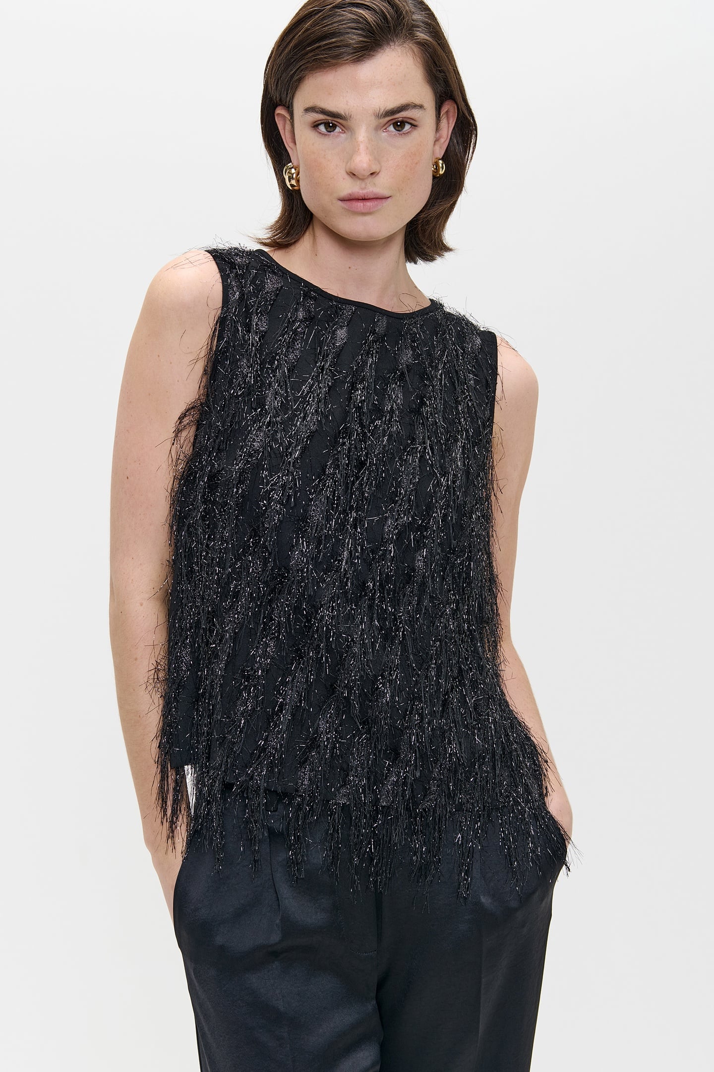 LUREX SLEEVELESS TOP BLACK 2