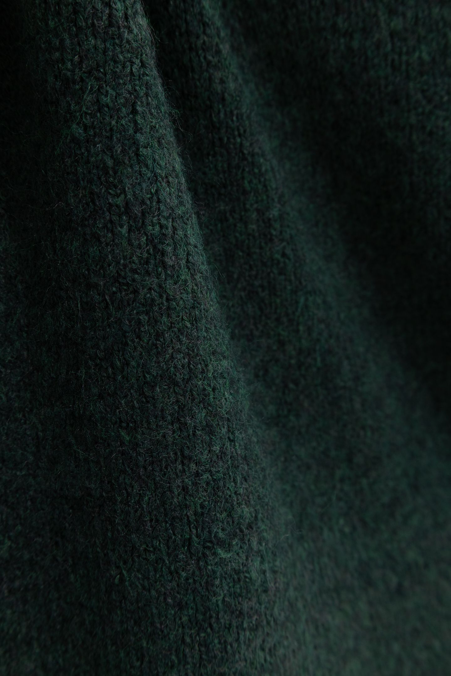 GIRL'S GREEN TRUCKER-NECK SWEATER 5