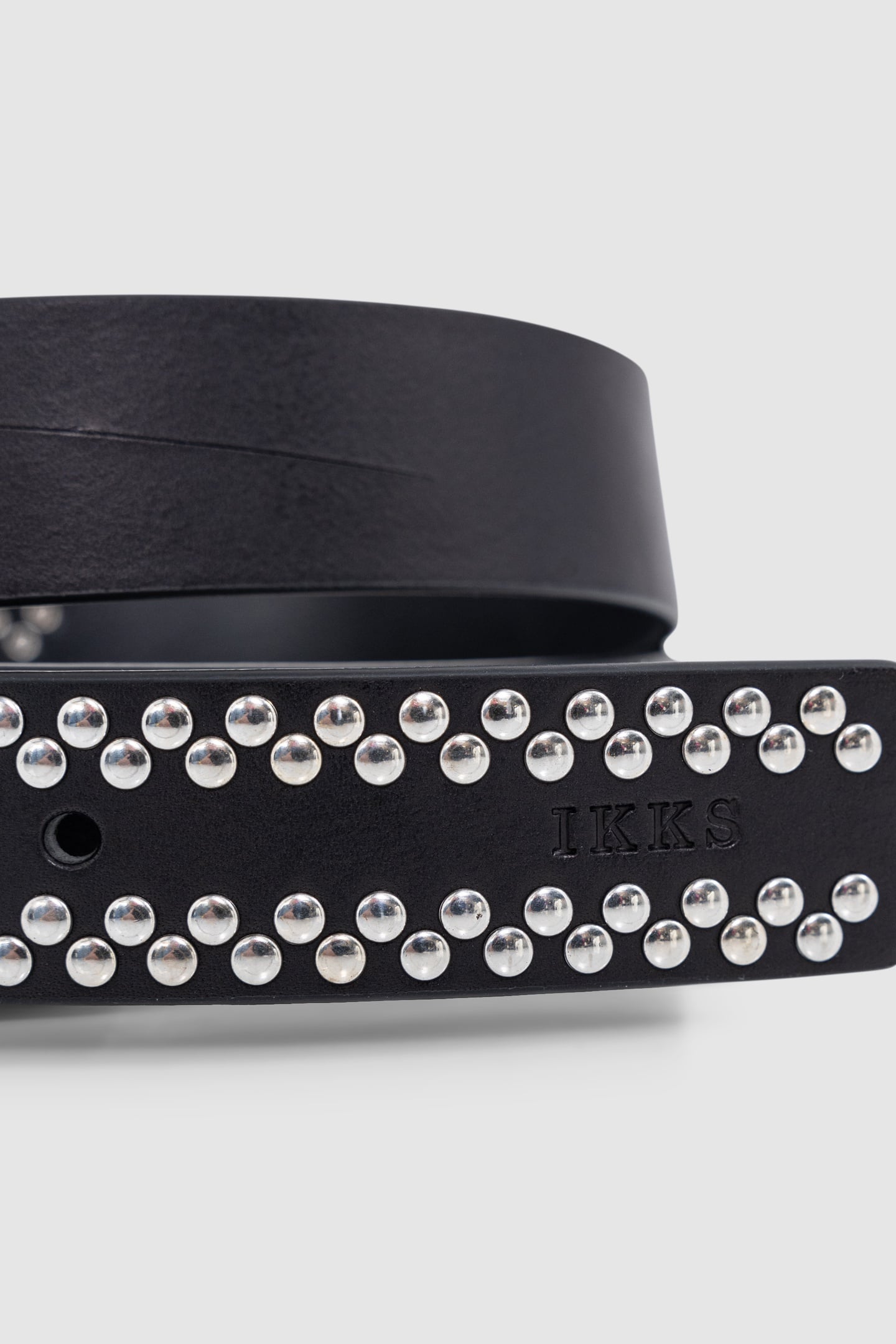 BLACK LEATHER BELT WITH STUD DETAIL 3