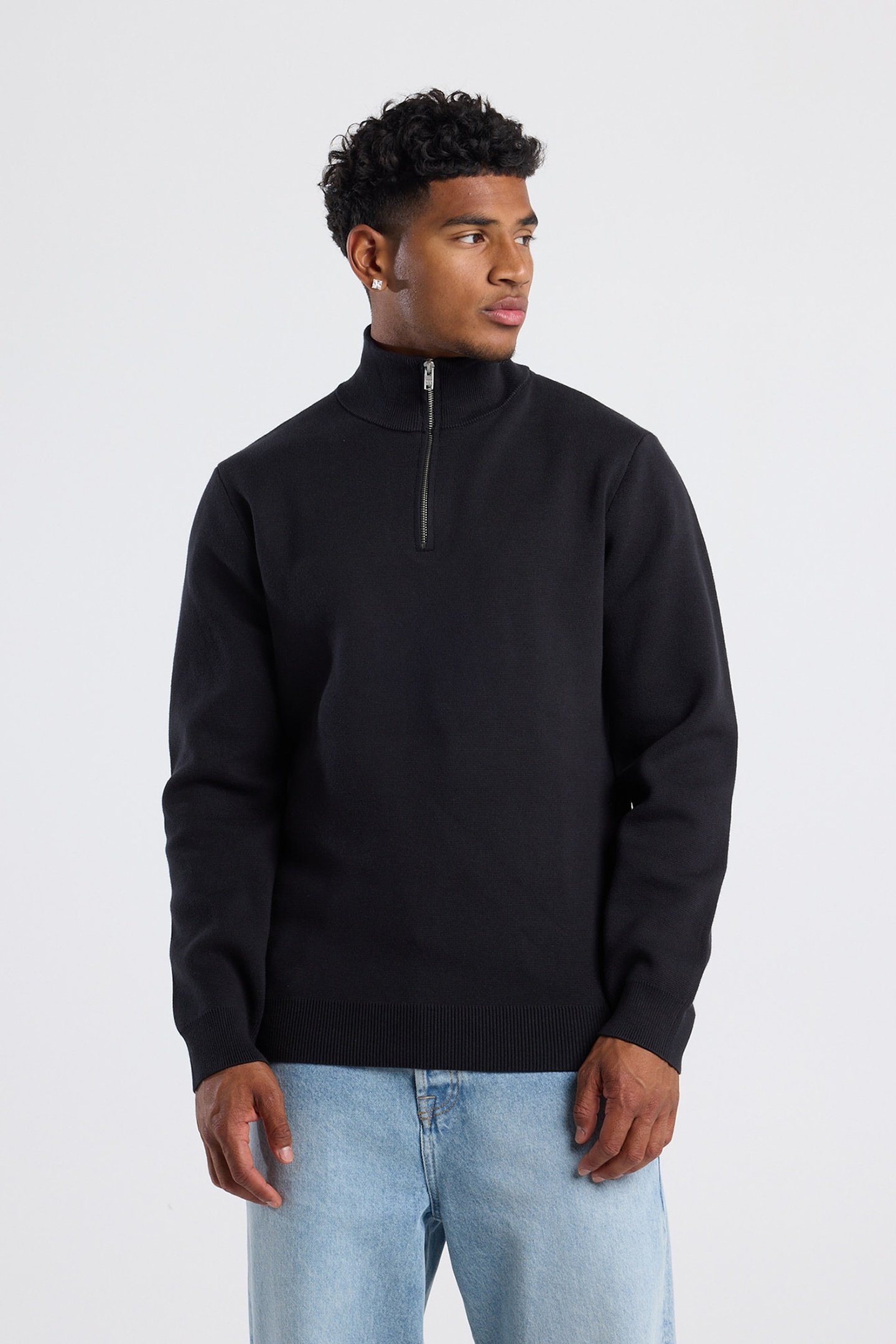 KONRAD HALFZIP BLACK 1
