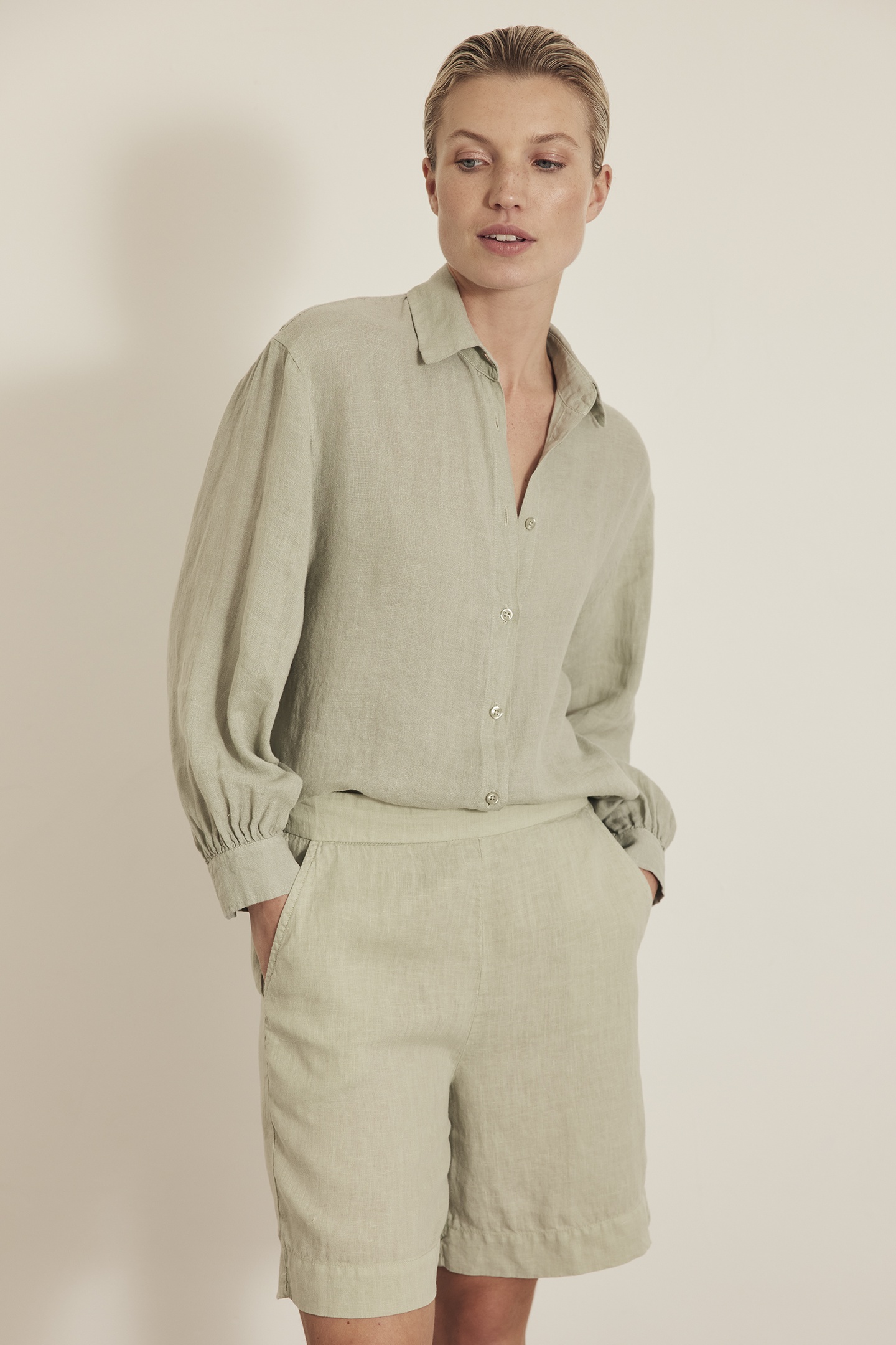 KARMEN SHORTS GREEN TEA 1