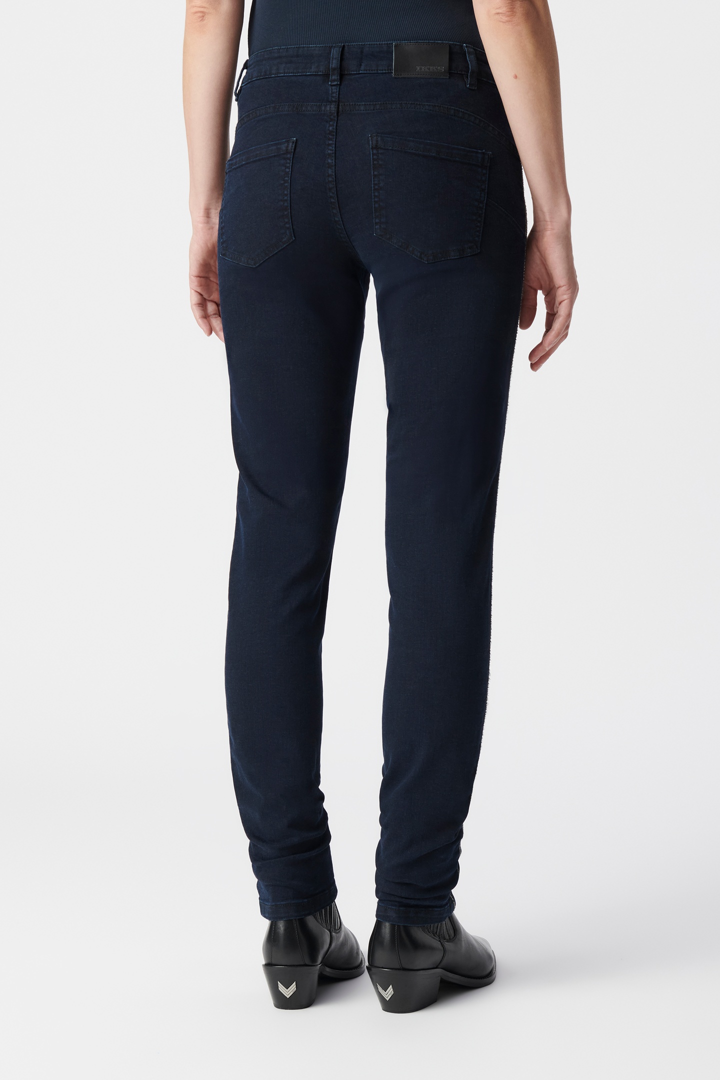 DARK BLUE SLIM JEANS WITH ROXANNE CHAIN MOTIF ON SIDES 3
