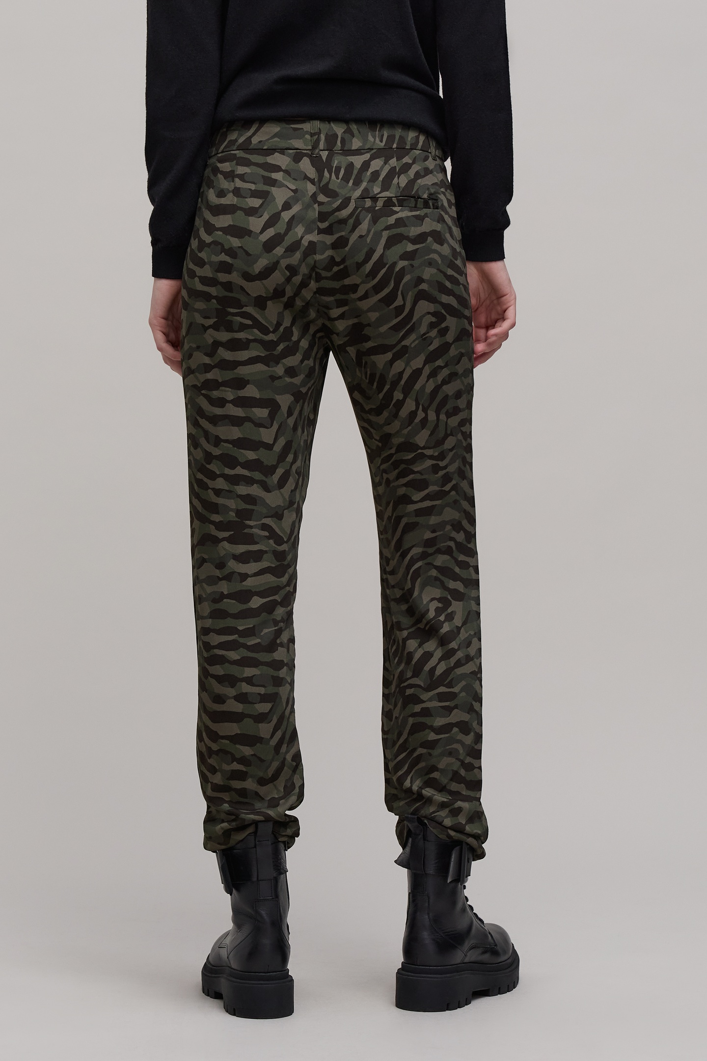 FLOWING KHAKI CAMOUFLAGE PRINT SUIT PANTS 3