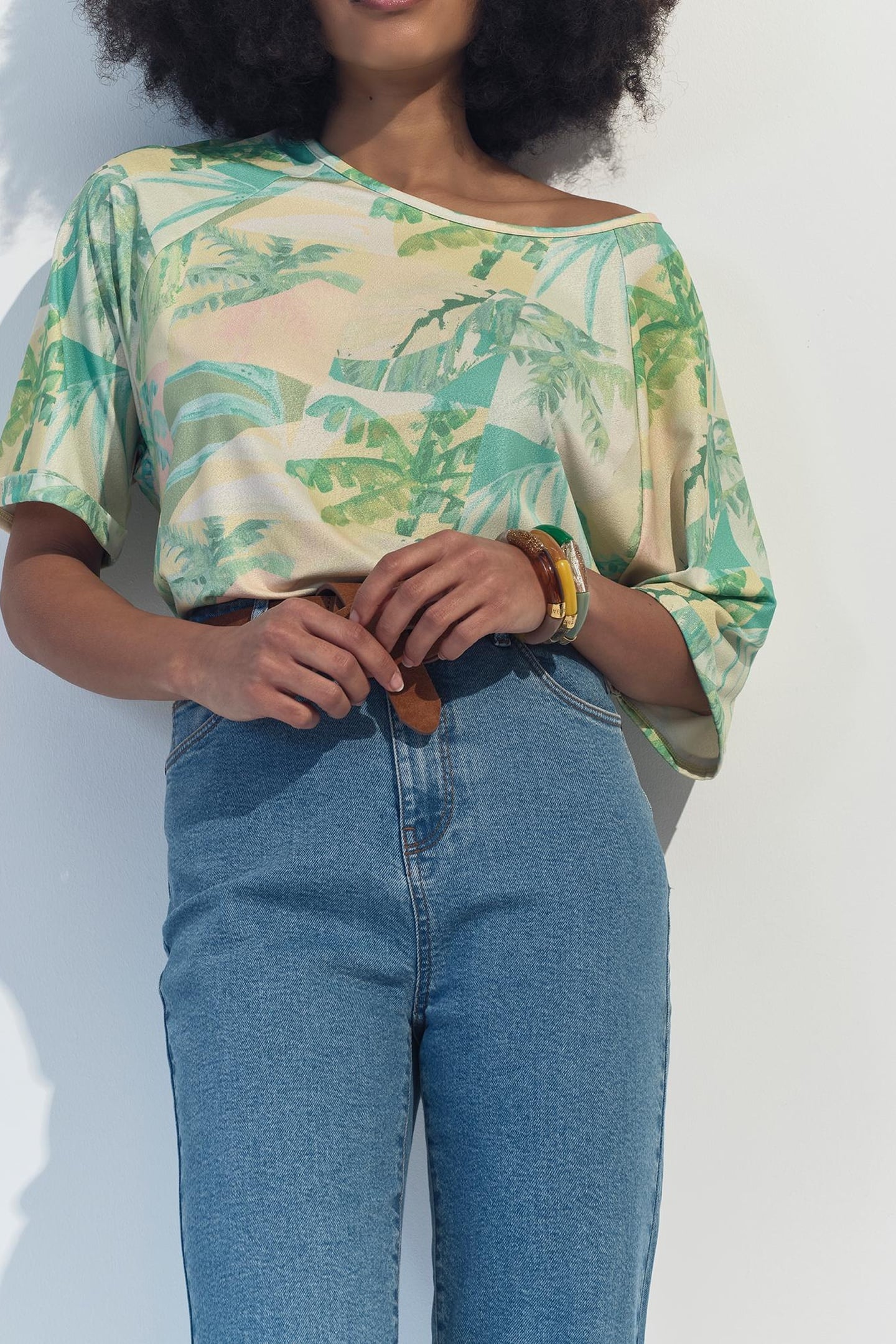 MANU - YELLOW WATERCOLOUR OASIS PRINT T-SHIRT 5