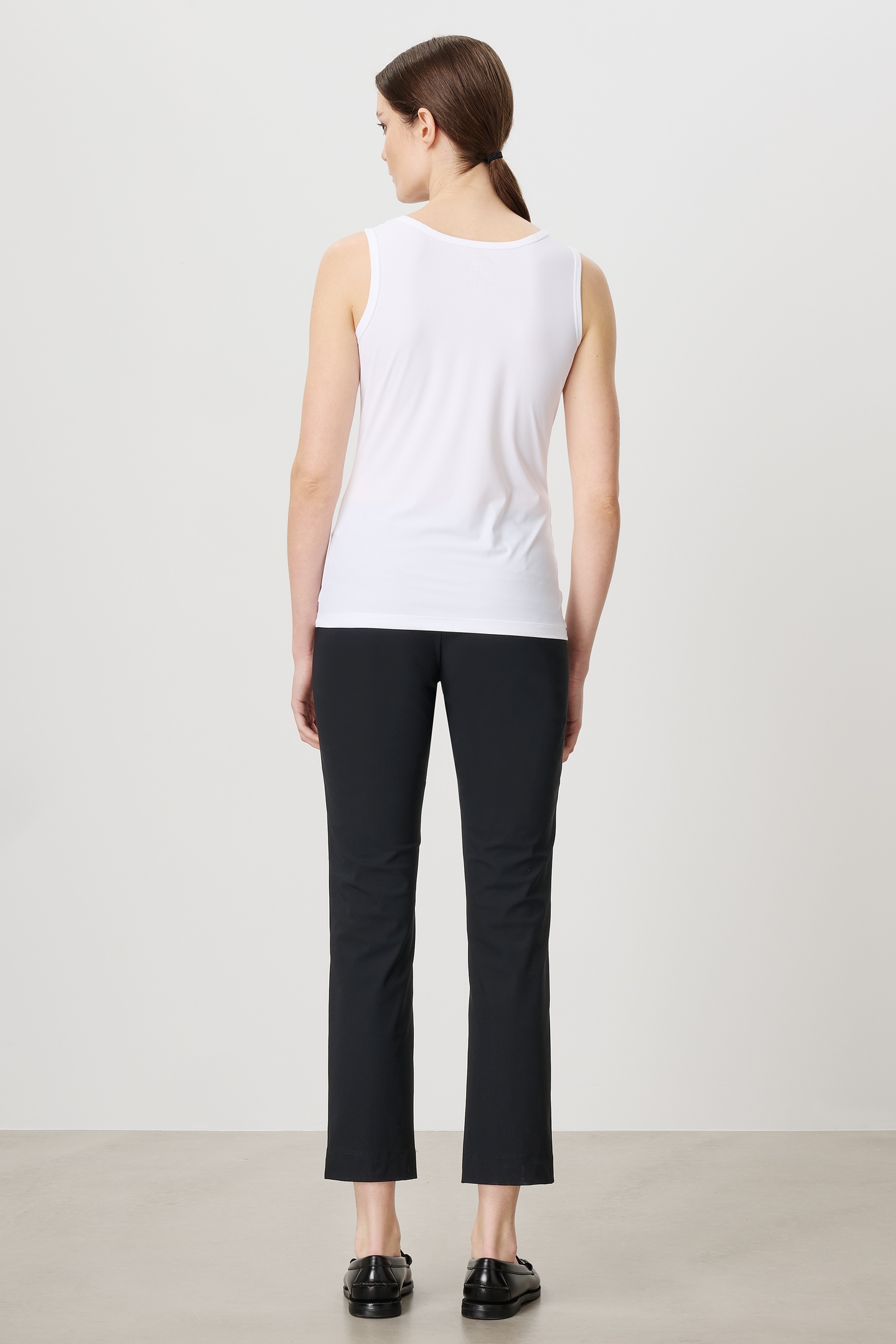 NEW TANK TOP OFF WHITE 4