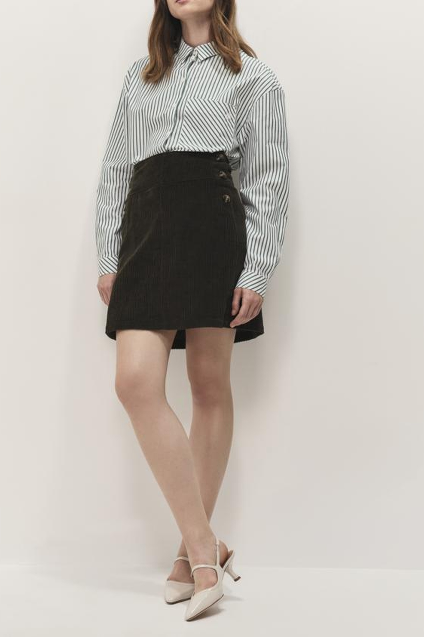 JUJU - SHORT KHAKI CORDUROY SKIRT 4