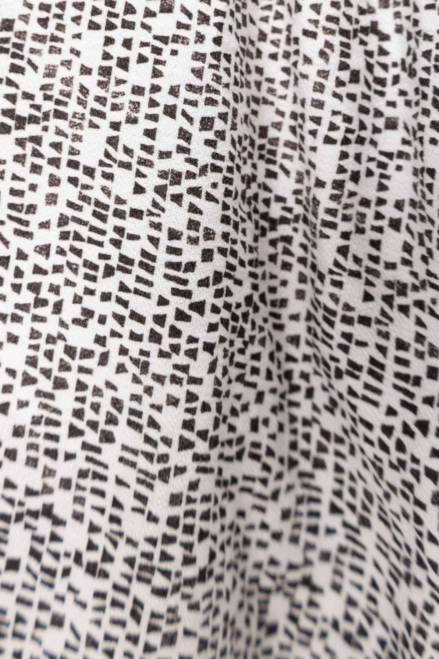 BLACK GRAPHIC PANTS 7