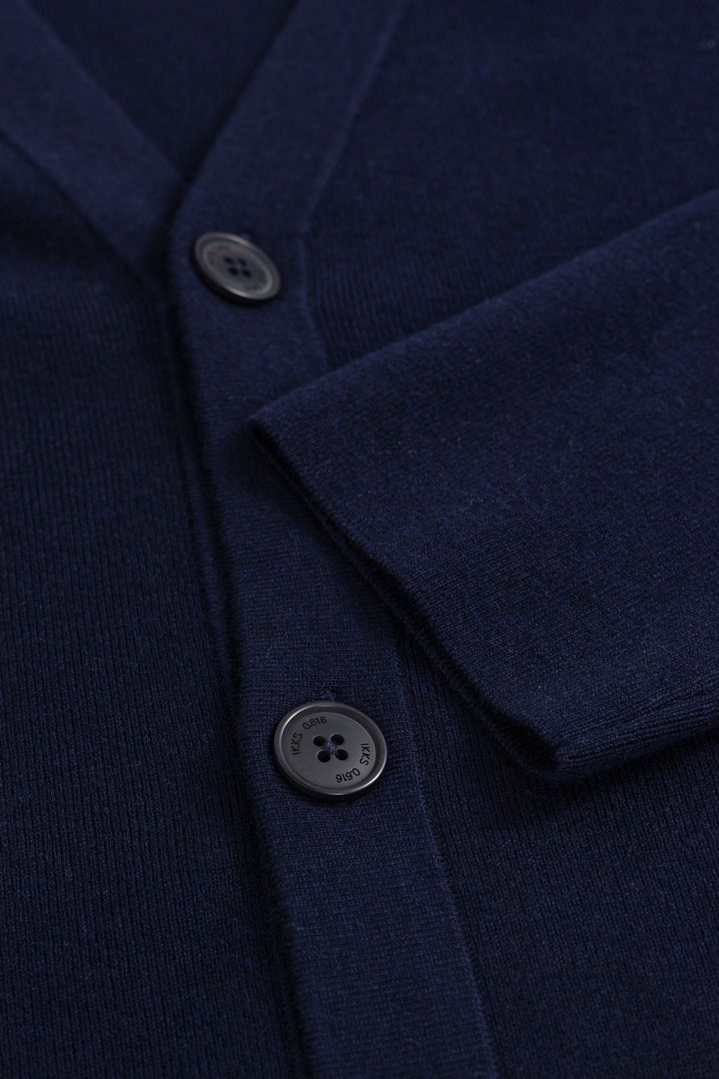 NAVY KNIT V-NECK CARDIGAN 7