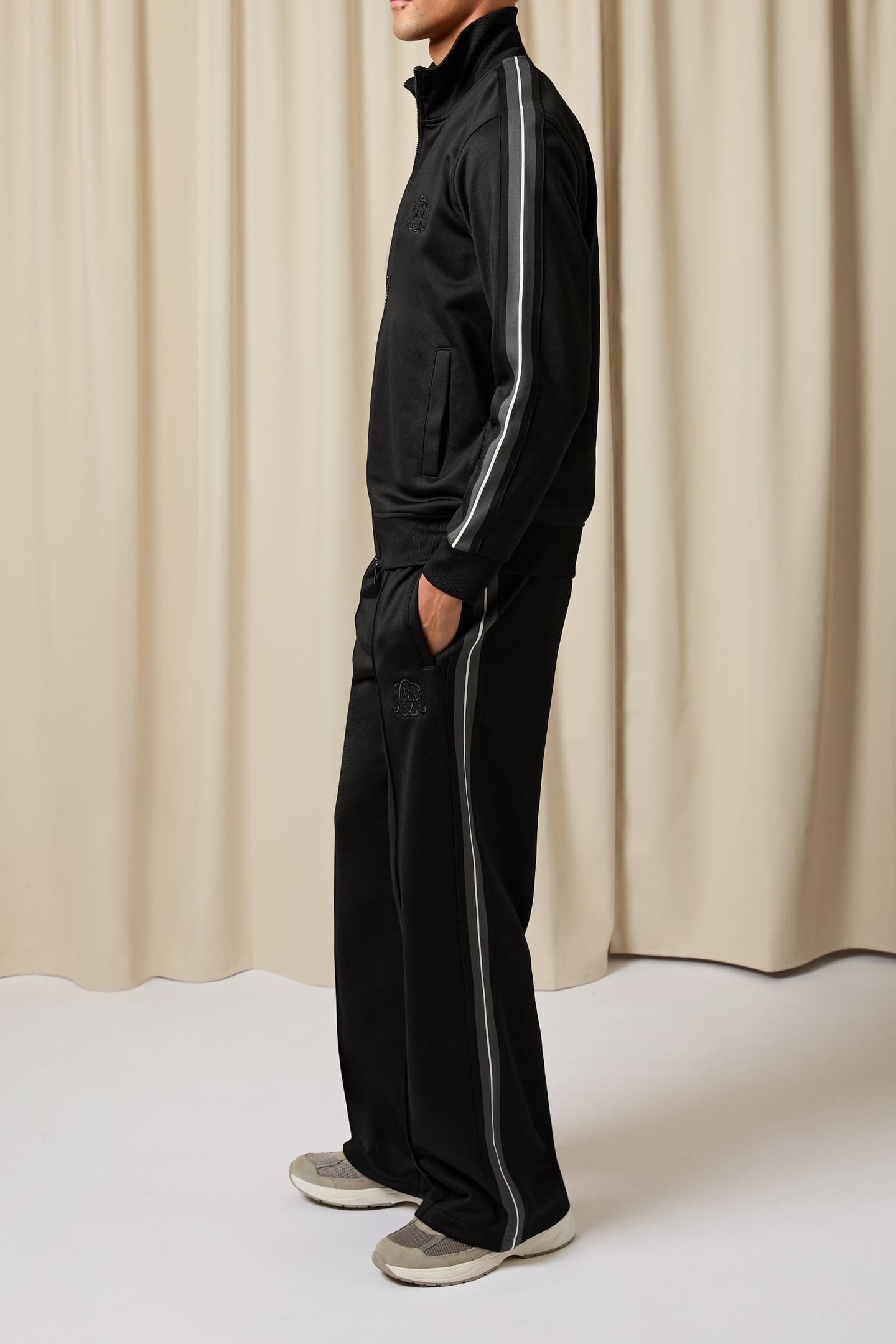 DRAWSTRING WIDE LEG JOGGERS BLACK 3