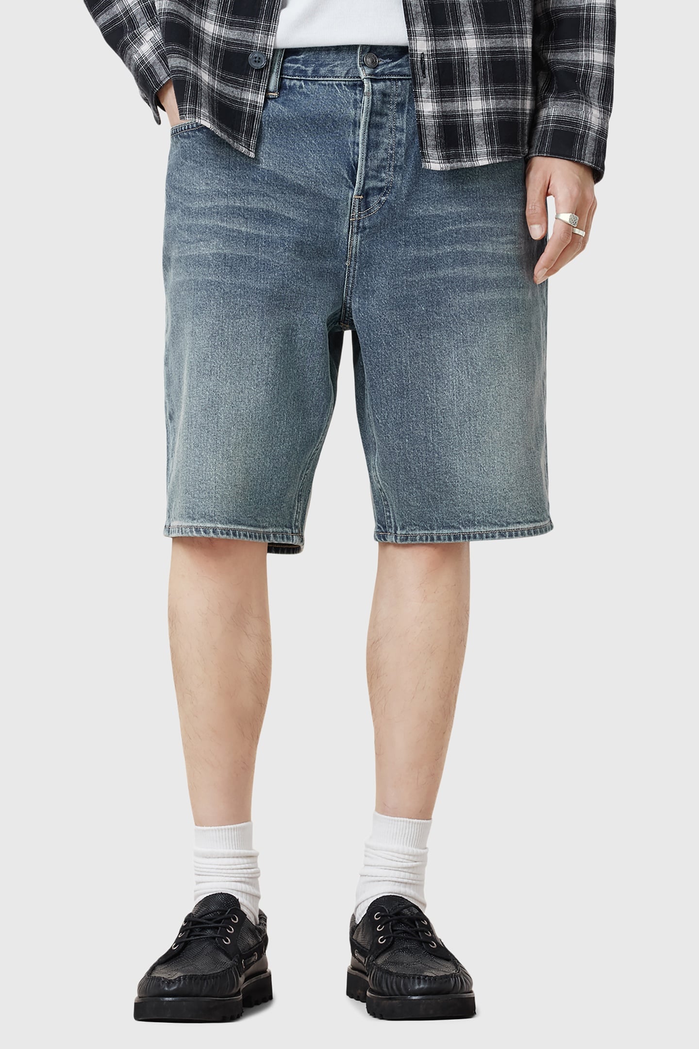 SWITCH SHORT WORN INDIGO BLUE 1