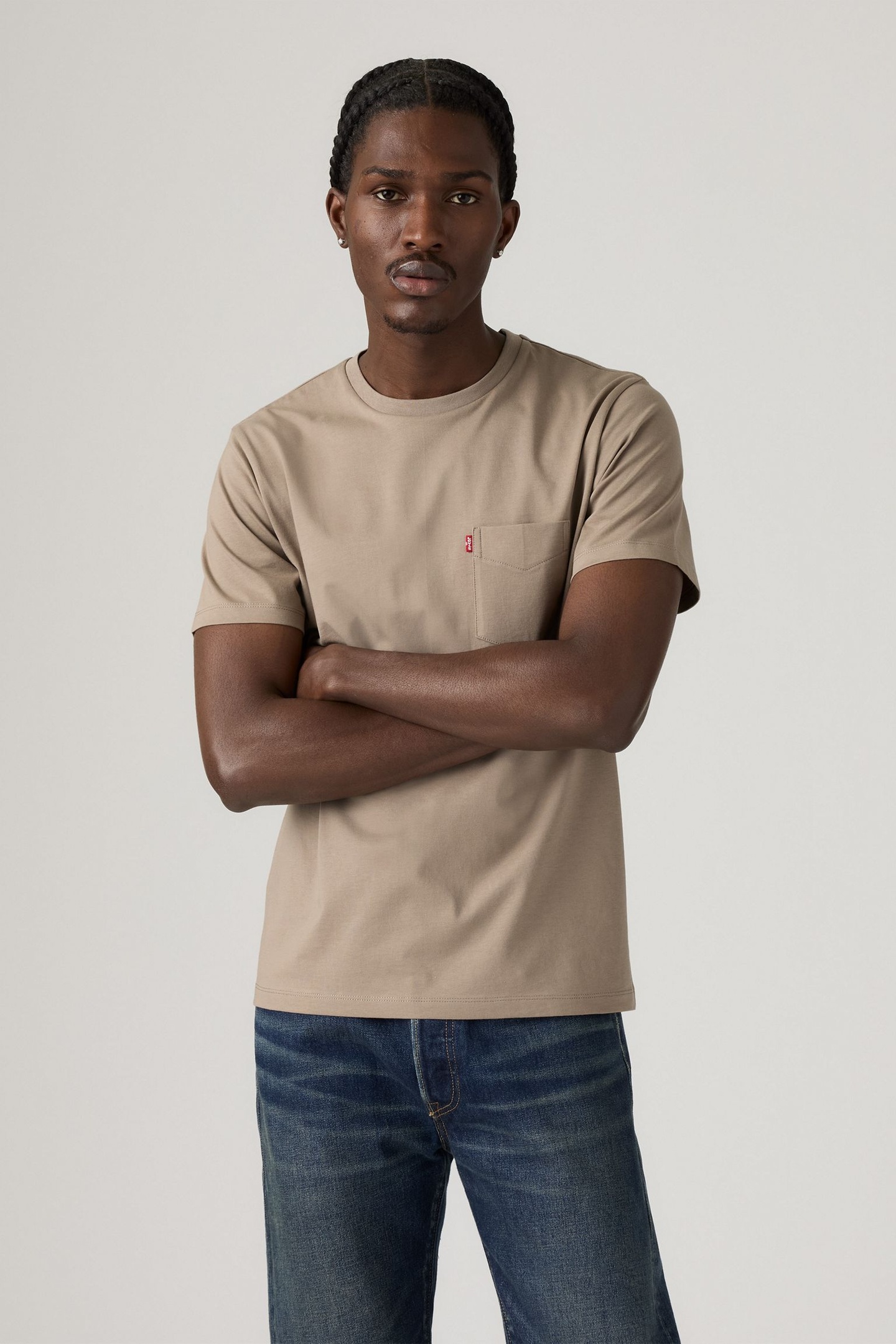 Levi's Classic Pocket Tee White Maat: S | Basic T-Shirts Outlet | Heren | Beige