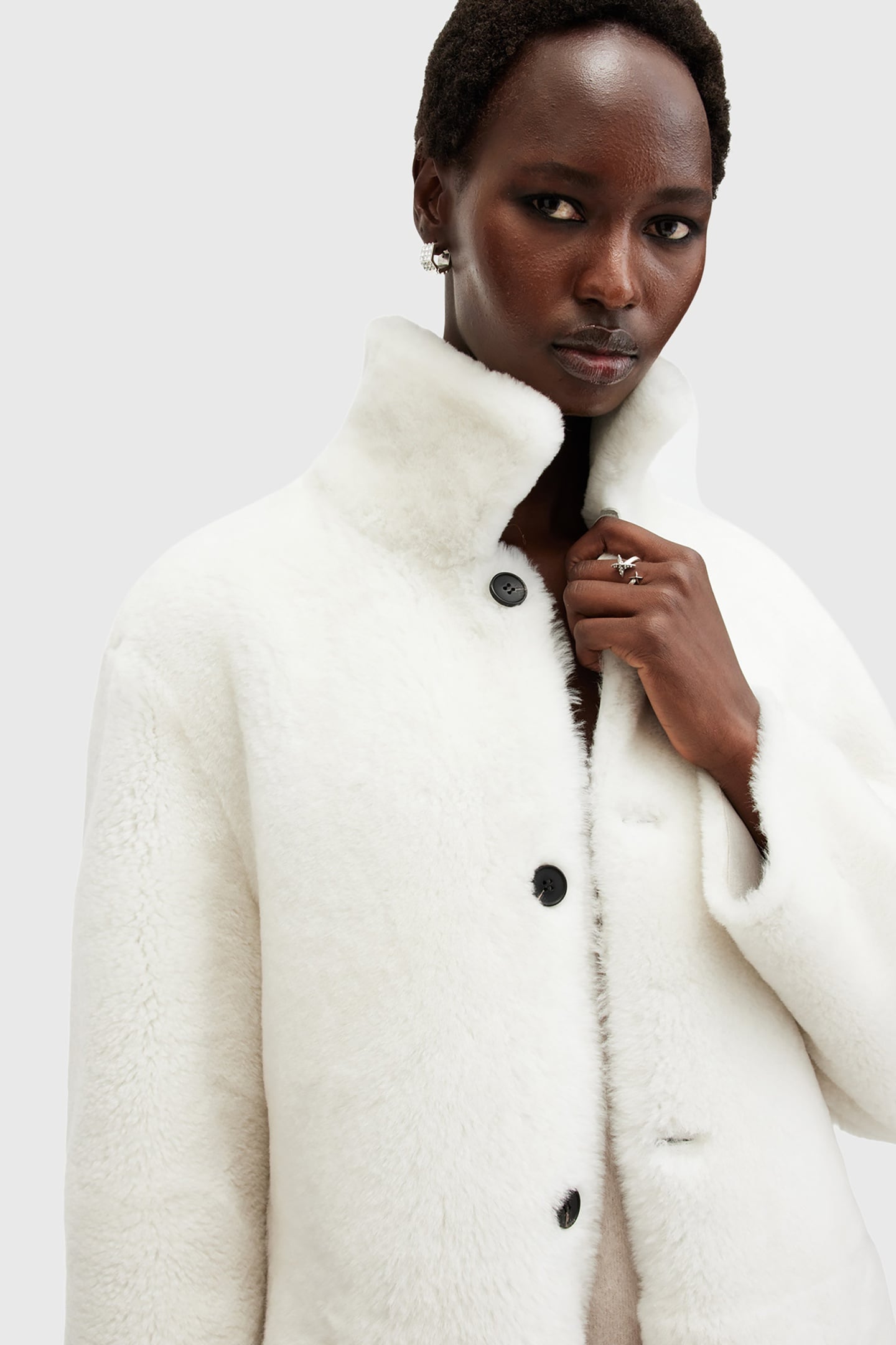 SERRA SHEARLING COAT SNOW WHITE 9