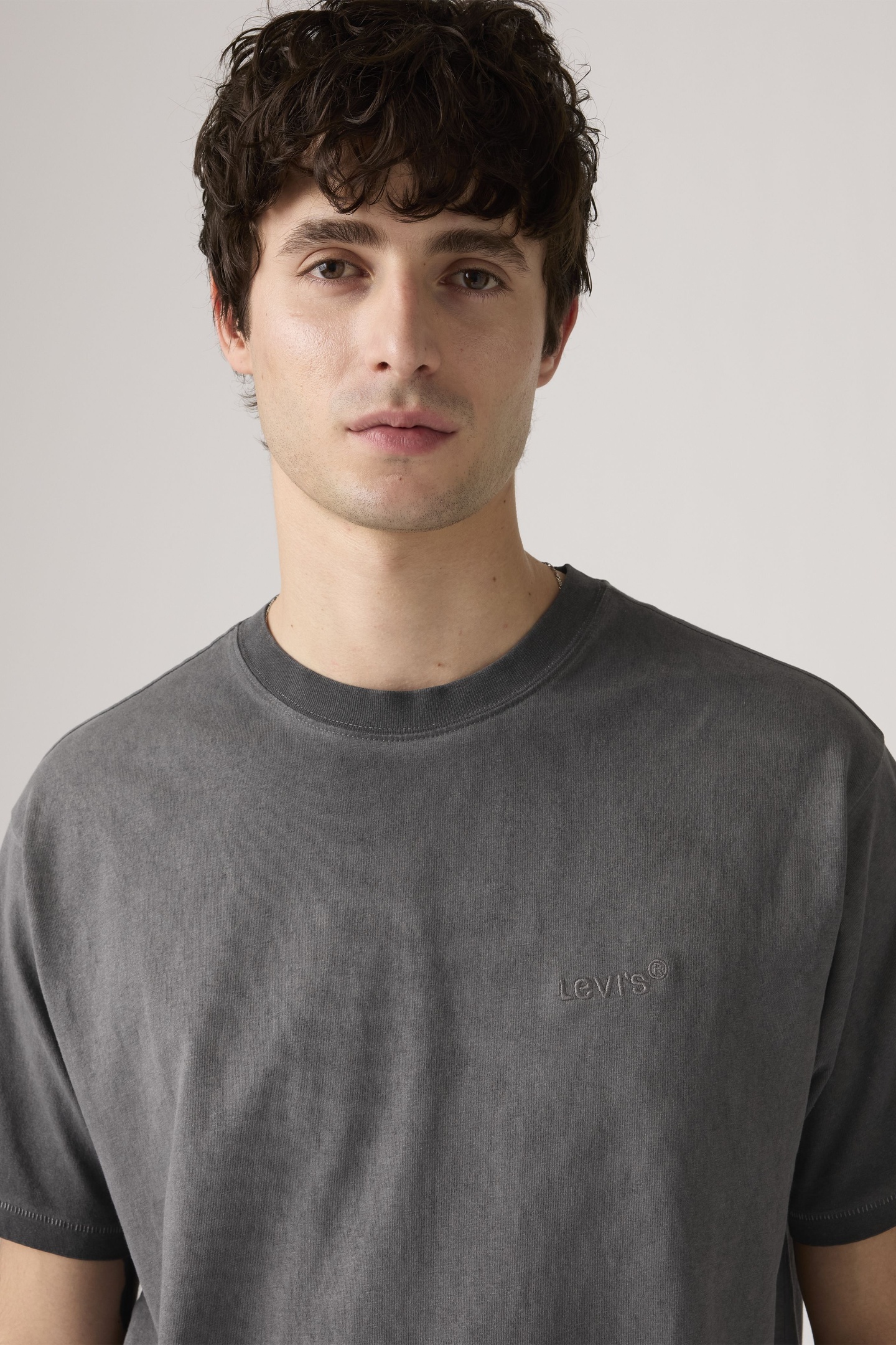 RED TAB™ VINTAGE TEE BLACK 5