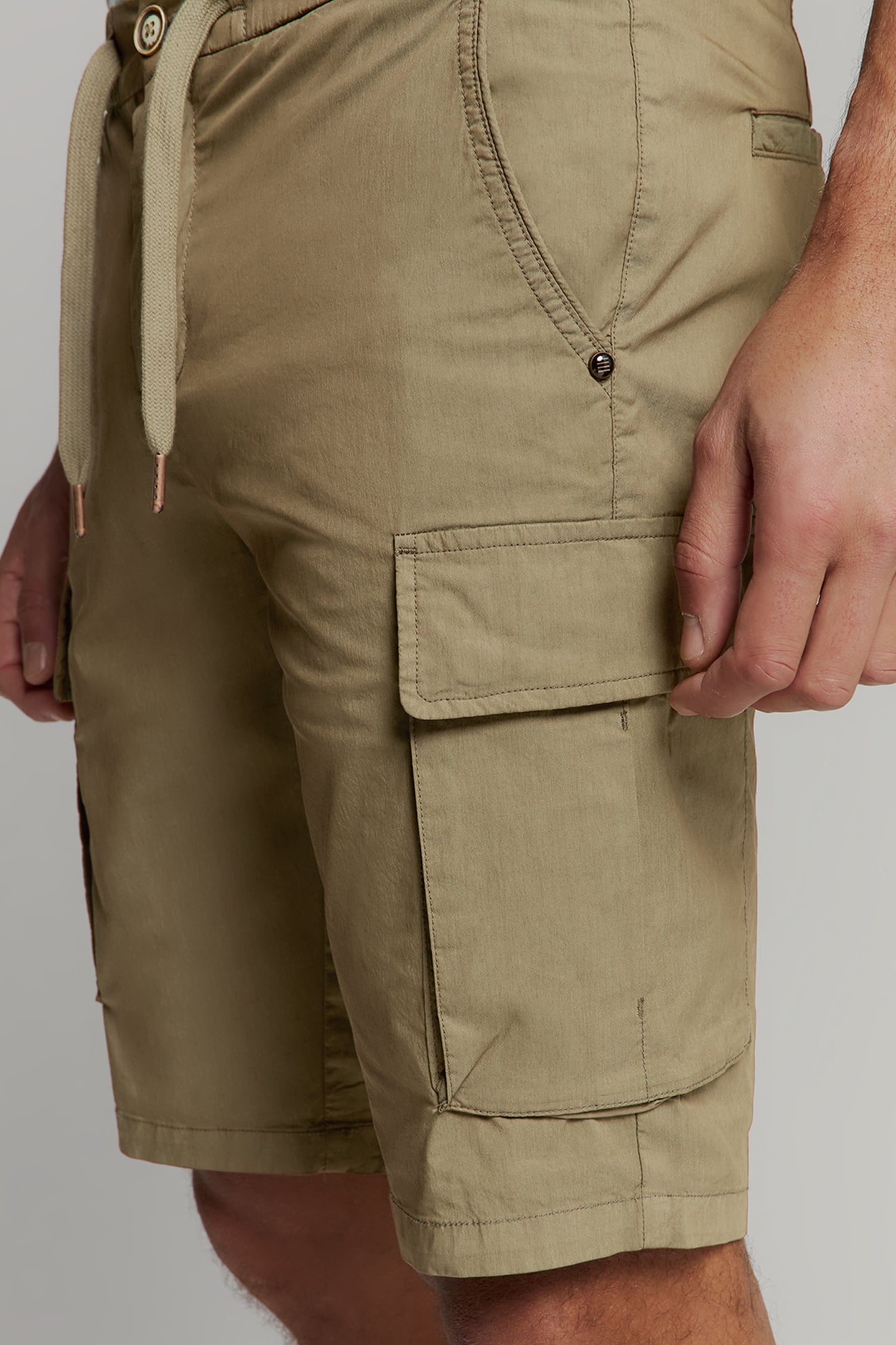 SHORT STRETCH CARGO GARMENT DYED KHAKI 2