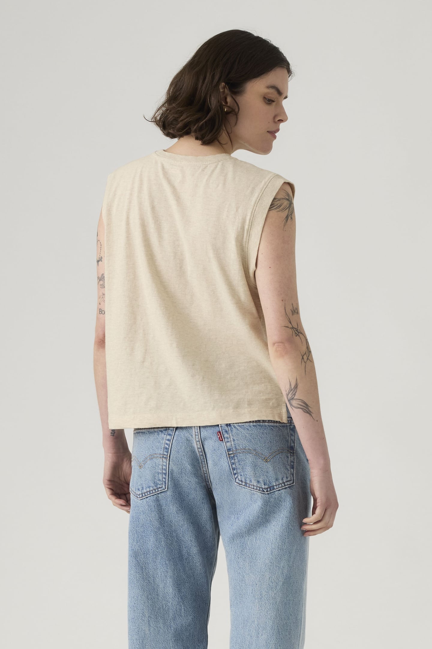 GRAPHIC BOXY TANK TOP WHITE 3