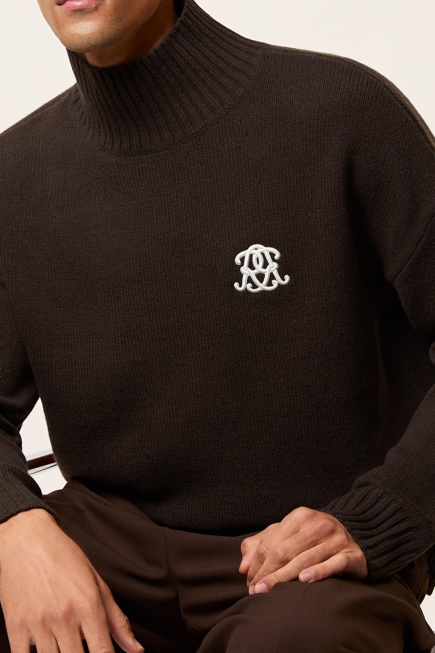 LS EMBROIDERED KNITTED STAND NECK JUMPER DARK BROWN 4