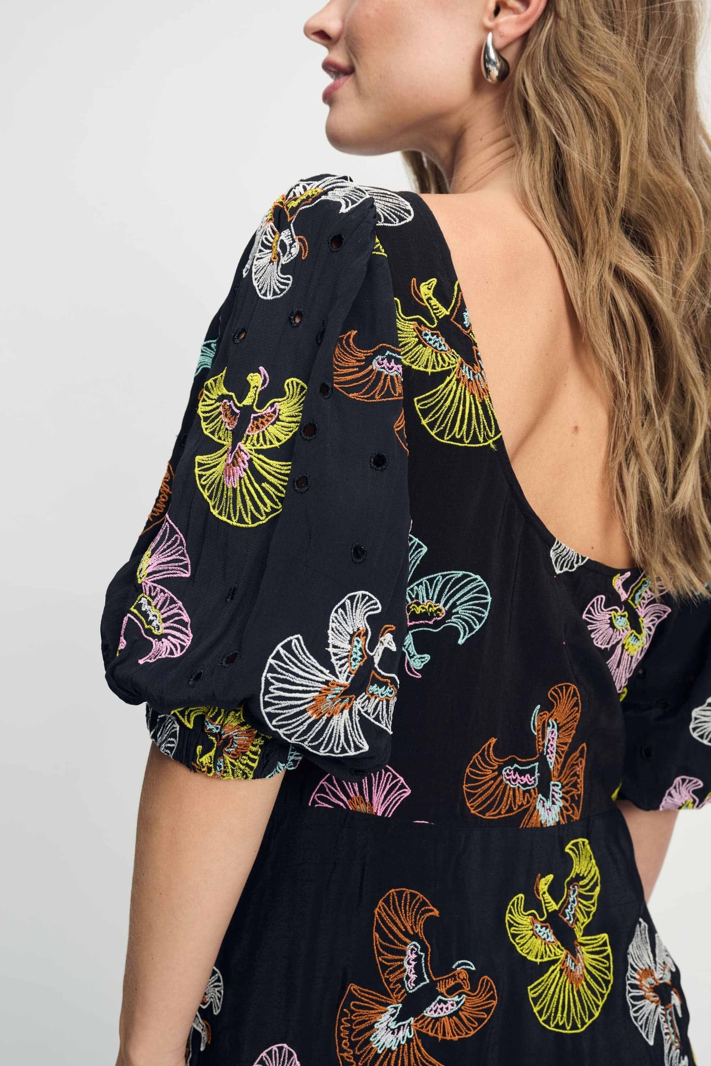 DRESS - EMBROIDERY SKY BLACK 5