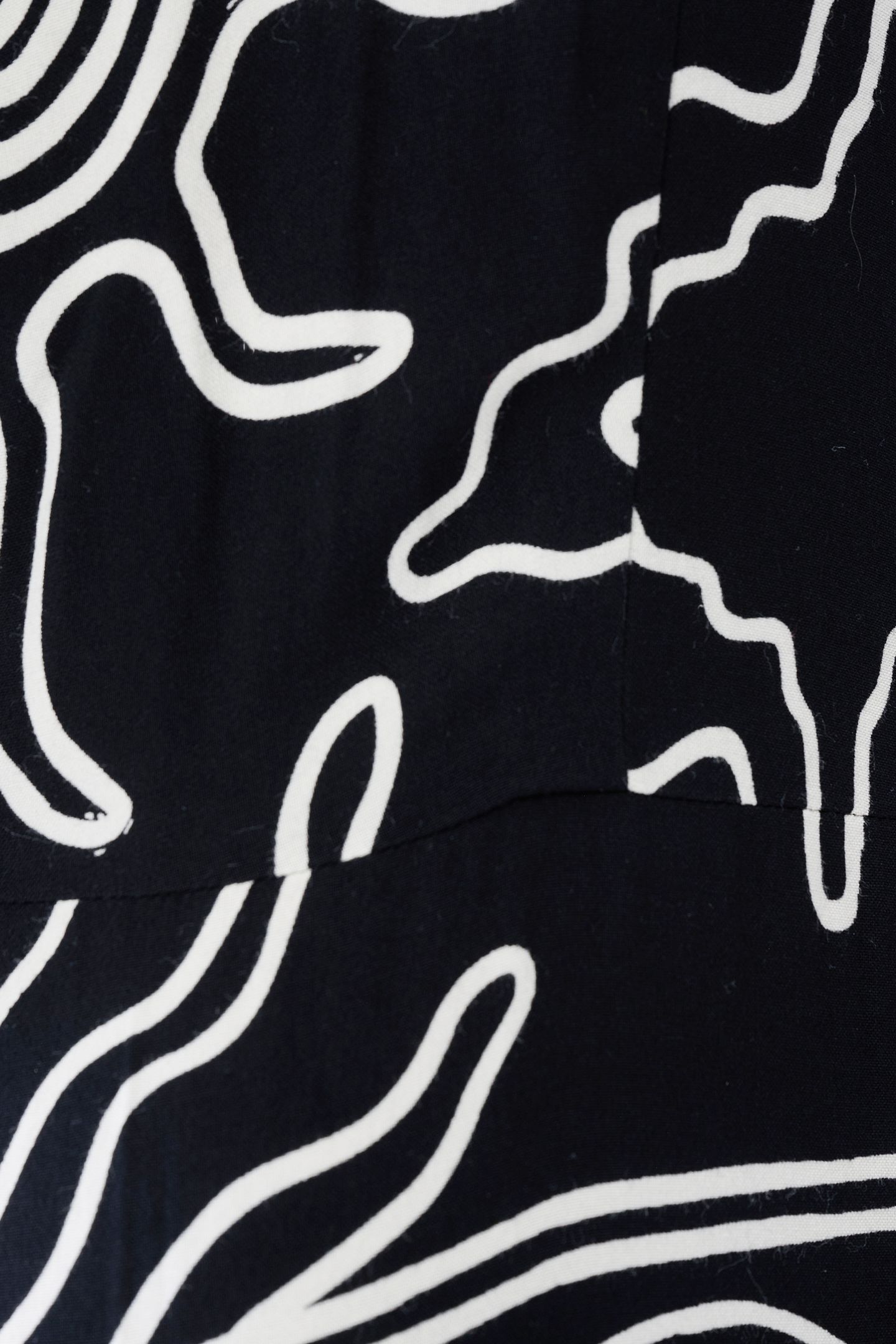 LA-SBTHIRTY LONG DRESS BLACK/WHITE 5