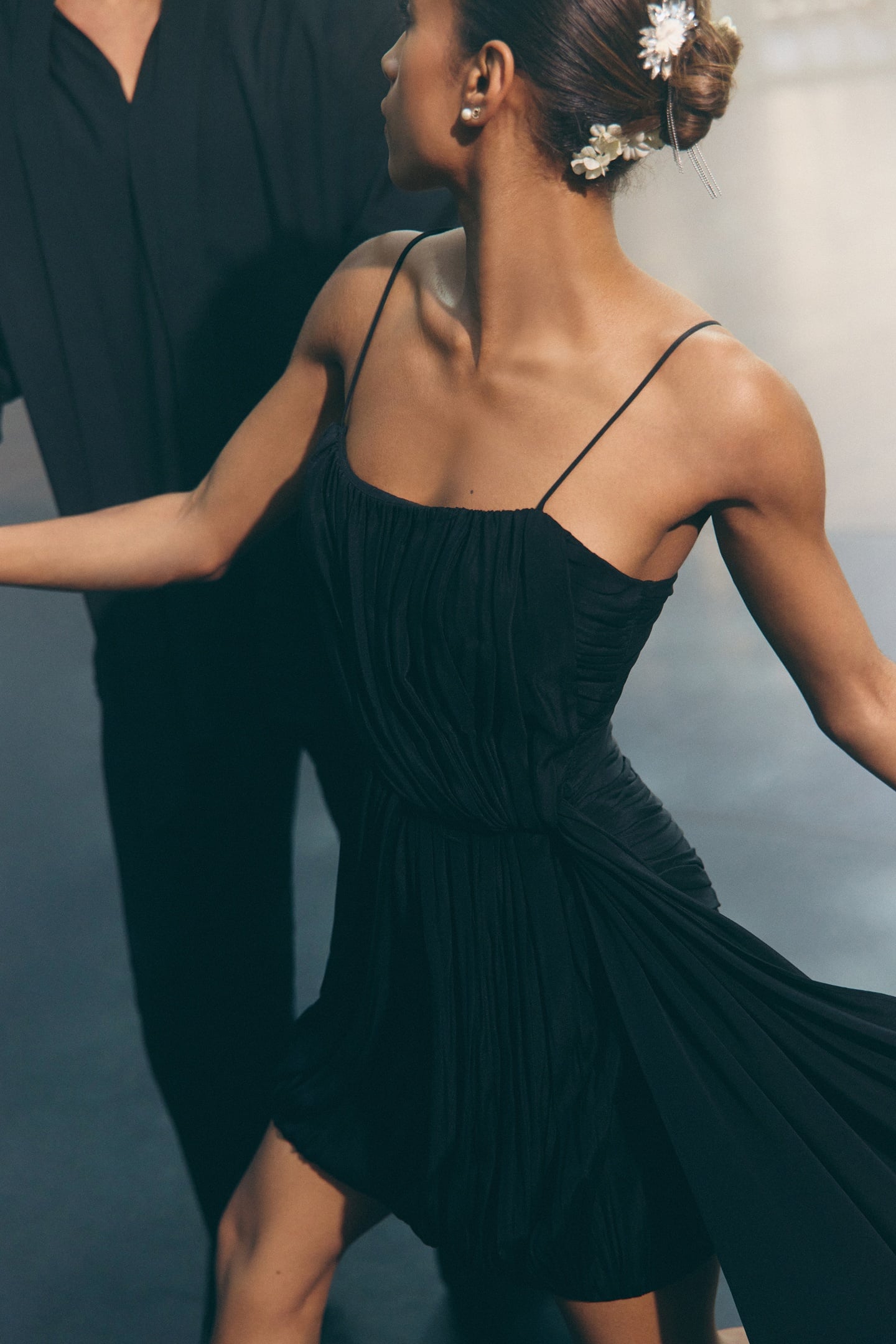 RUCHED DRAPE STRUCTURED MINI DRESS BLACK 6