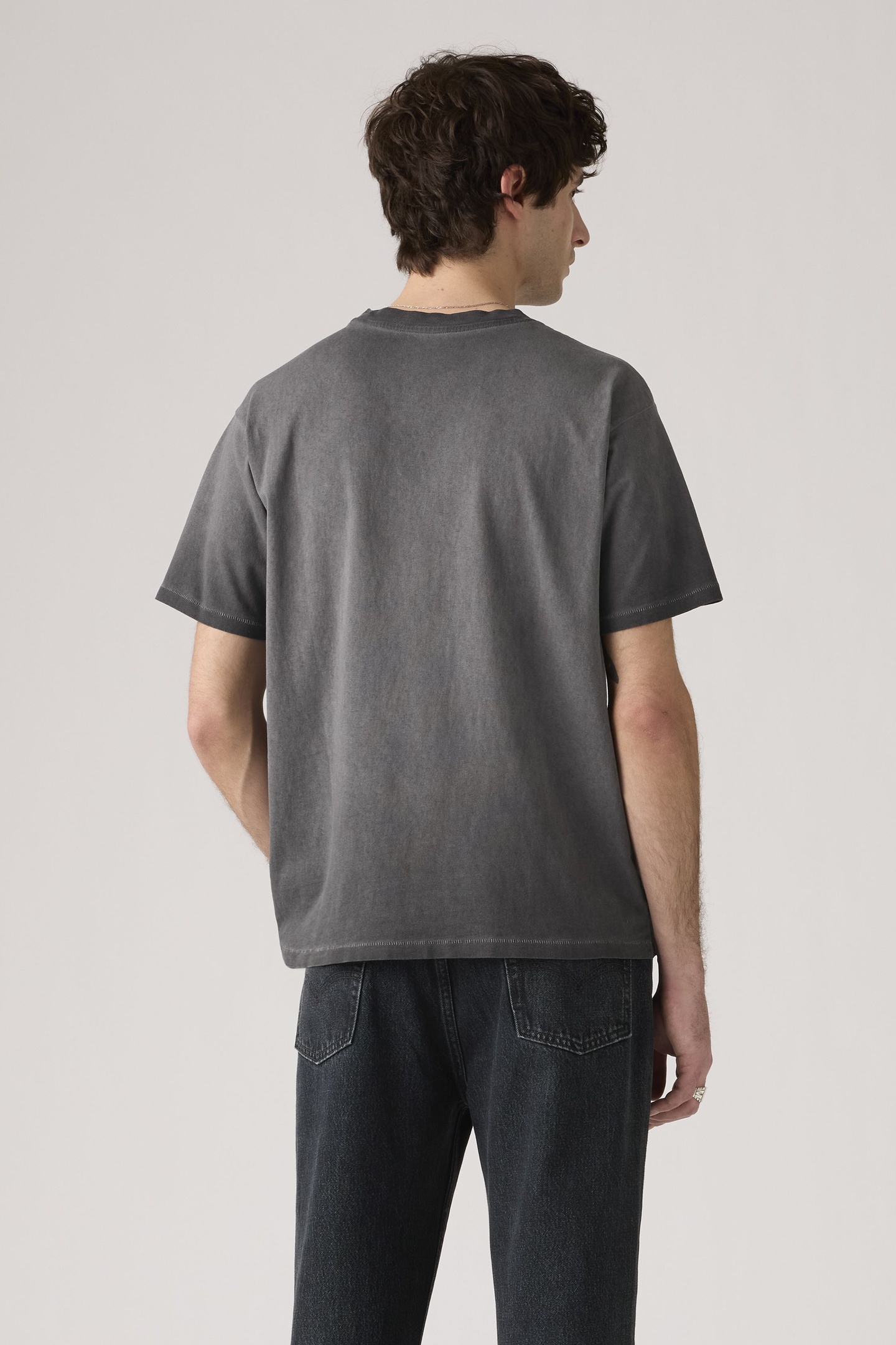 RED TAB™ VINTAGE TEE BLACK 3