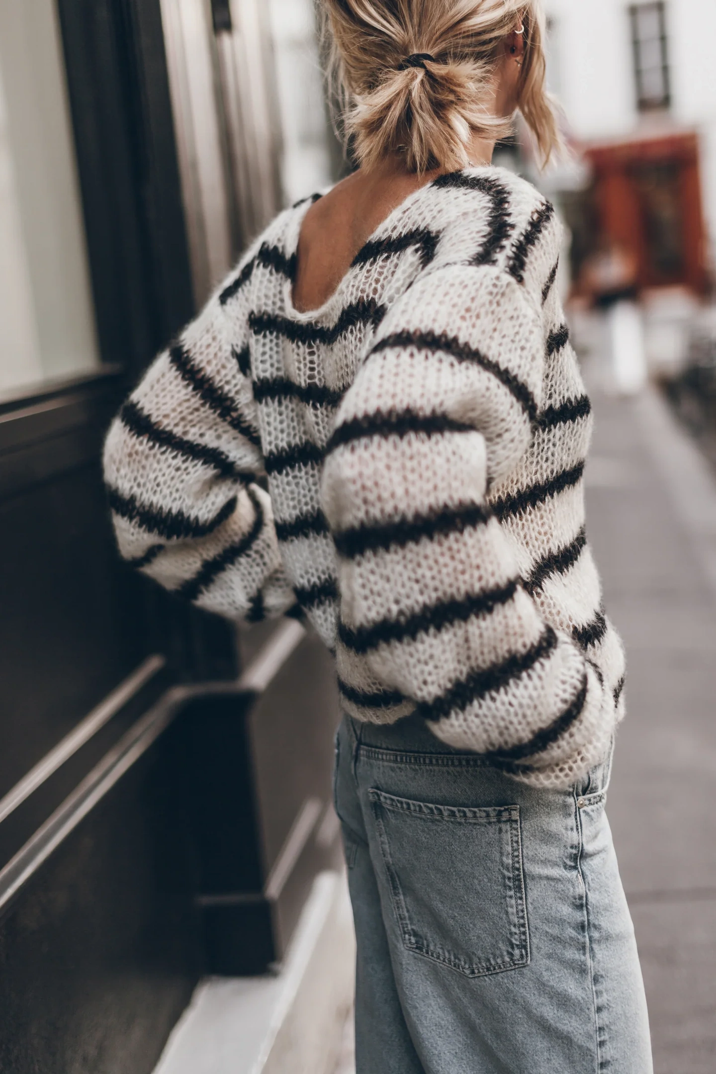 THE STRIPED MOHAIR KNITTED SWEATER 3