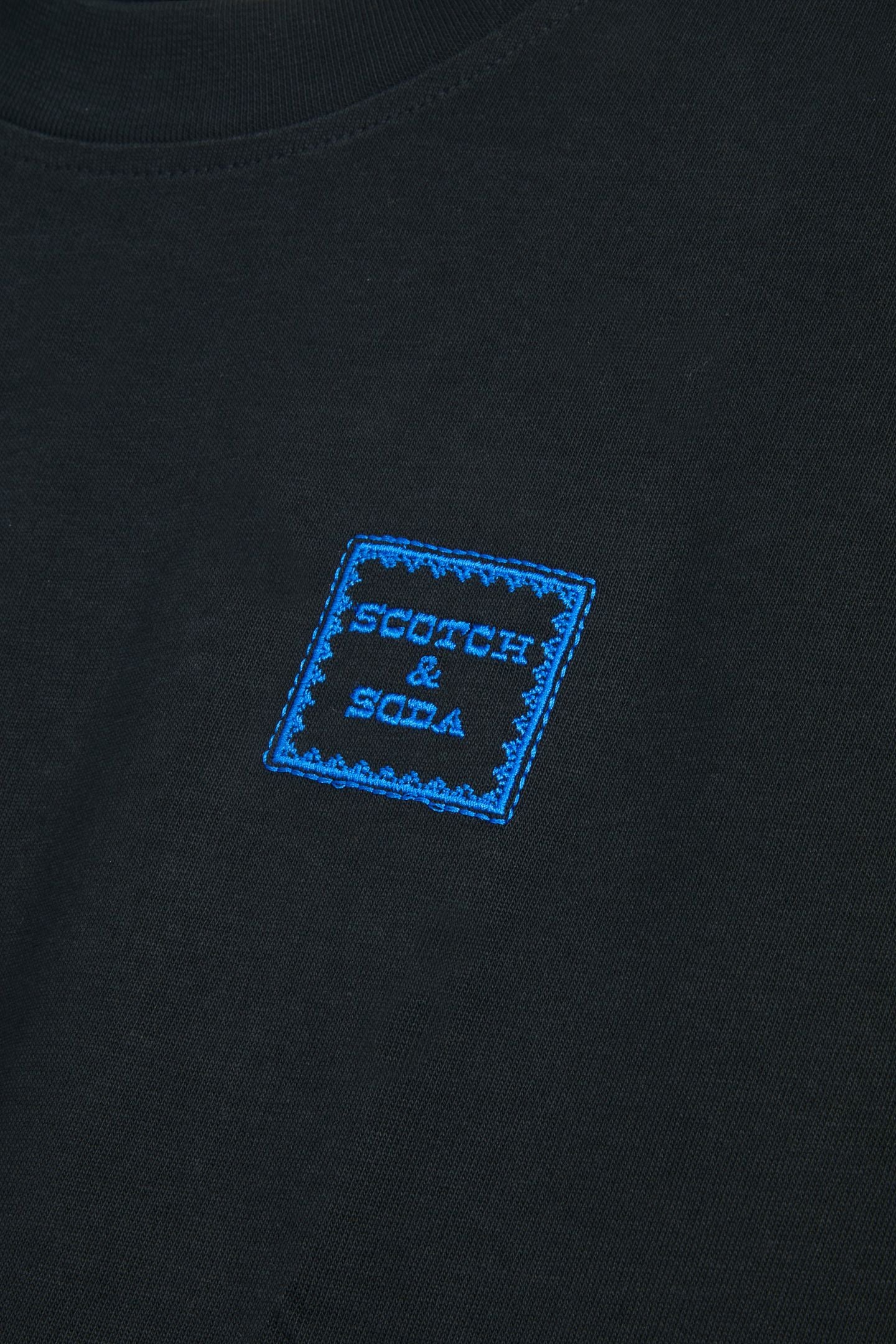 GRAPHIC TEE METEORITE 3