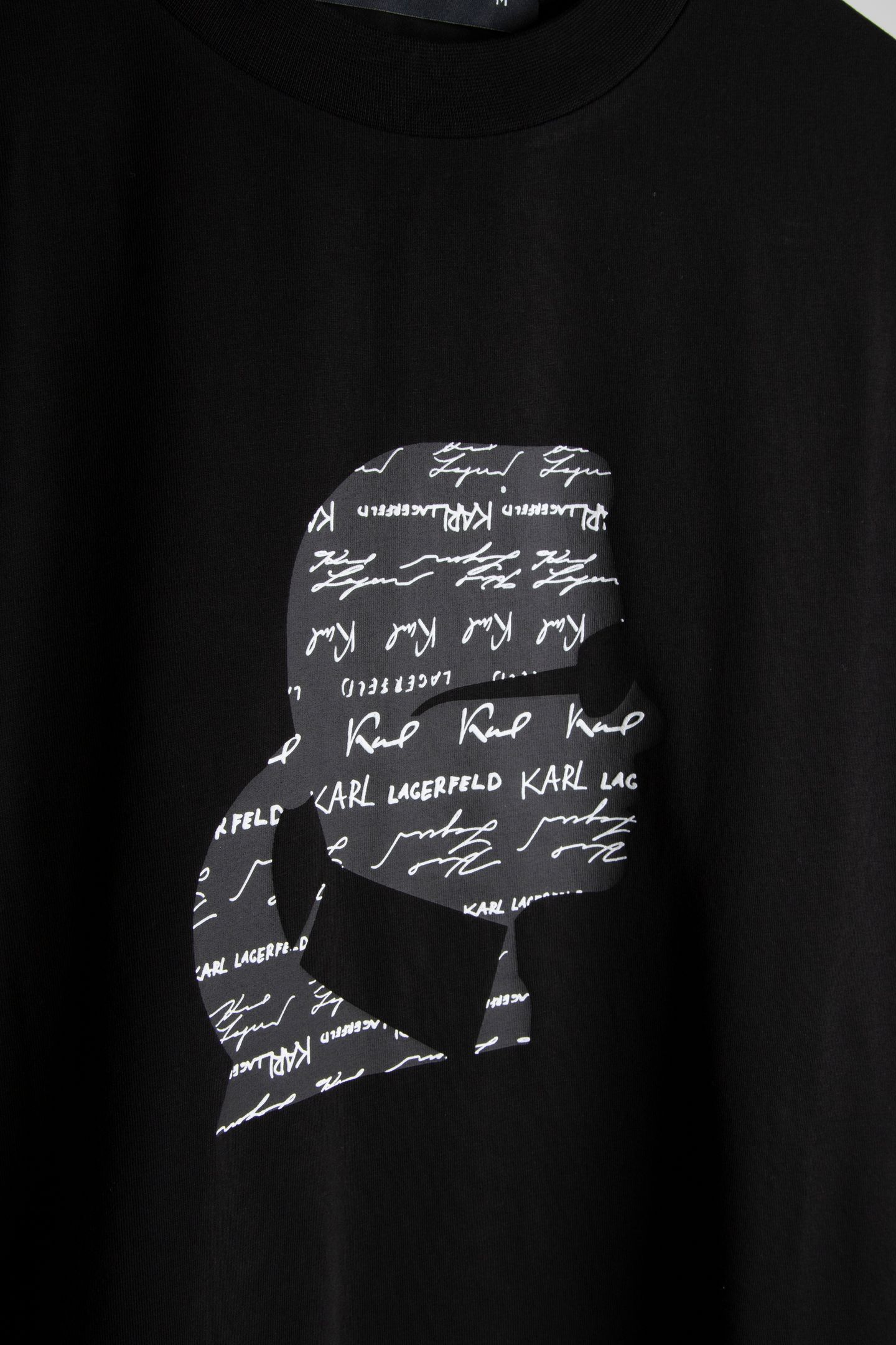 BLACK T-SHIRT CREWNECK 4