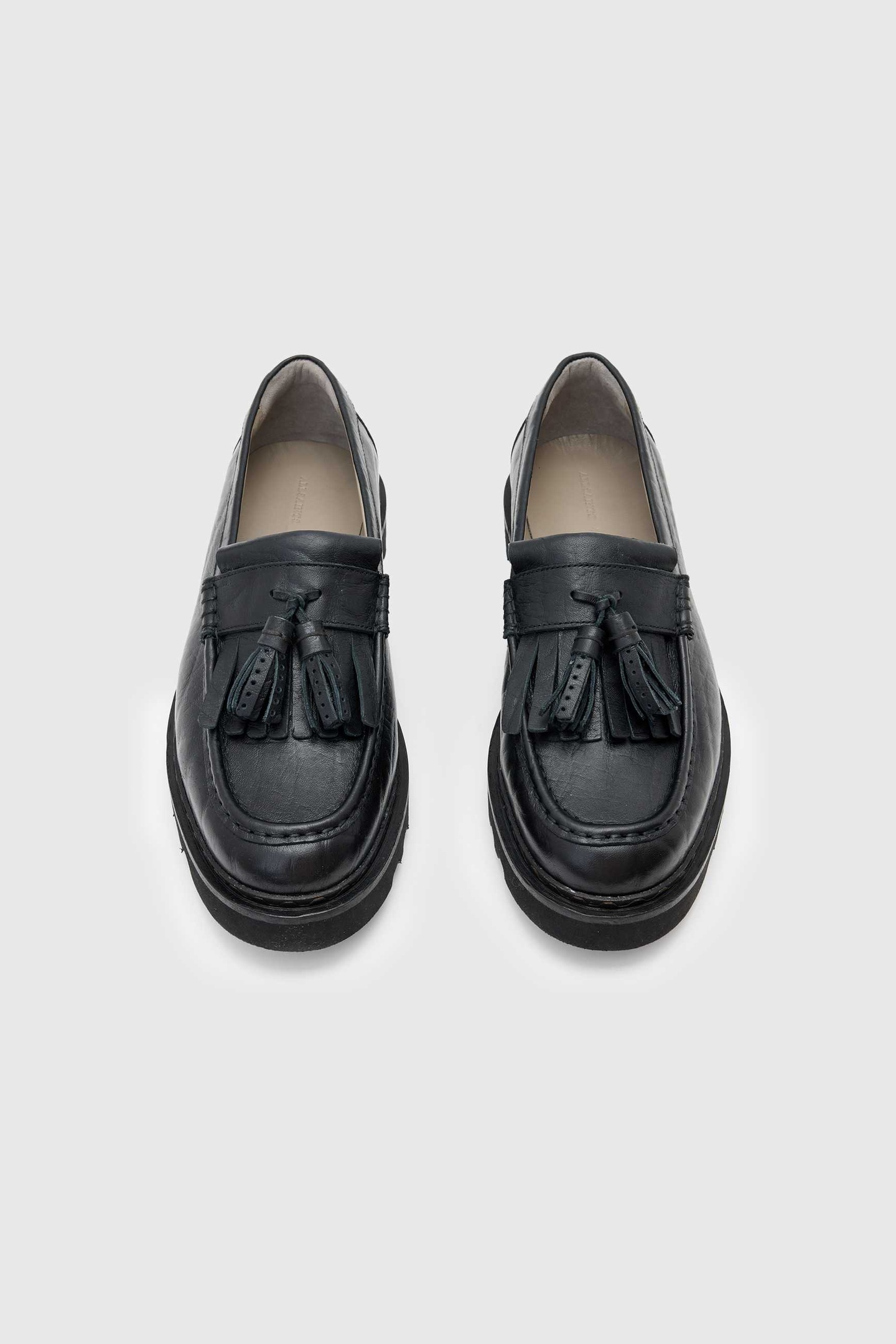 SKIFF TASSEL LOAFER BLACK GRAIN 4