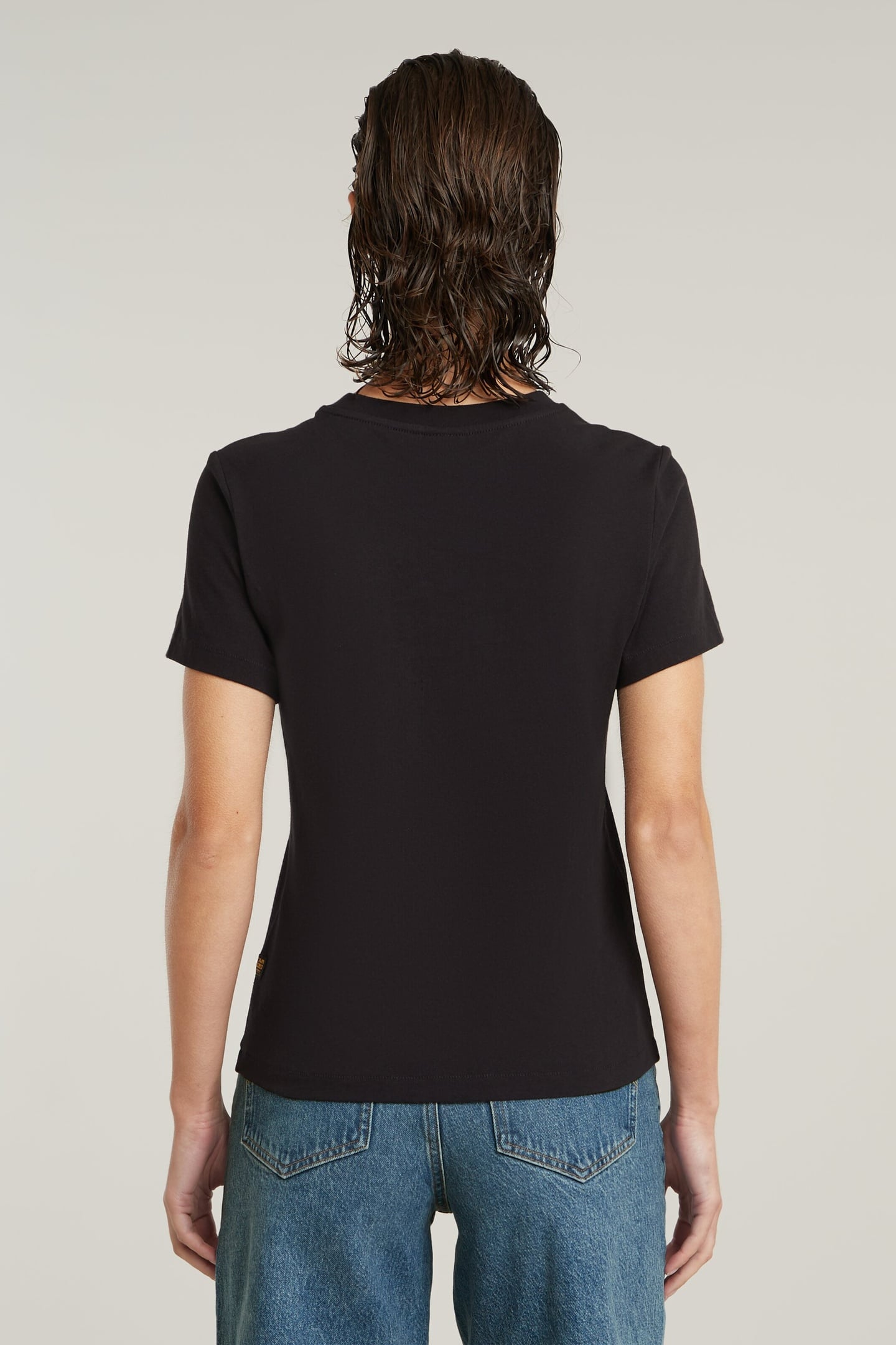 EMBRO LOGO R T DK BLACK 3