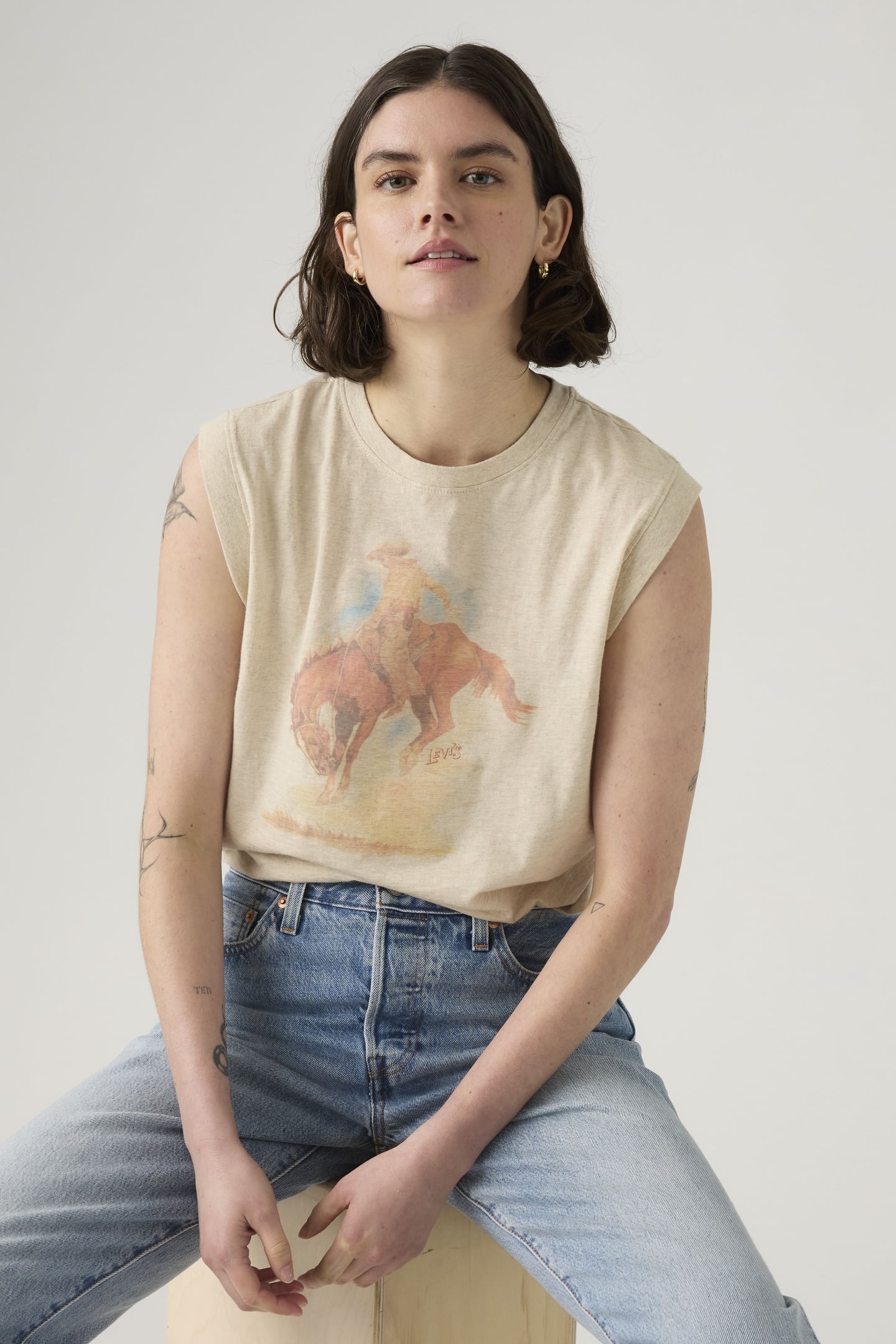 GRAPHIC BOXY TANK TOP WHITE 2