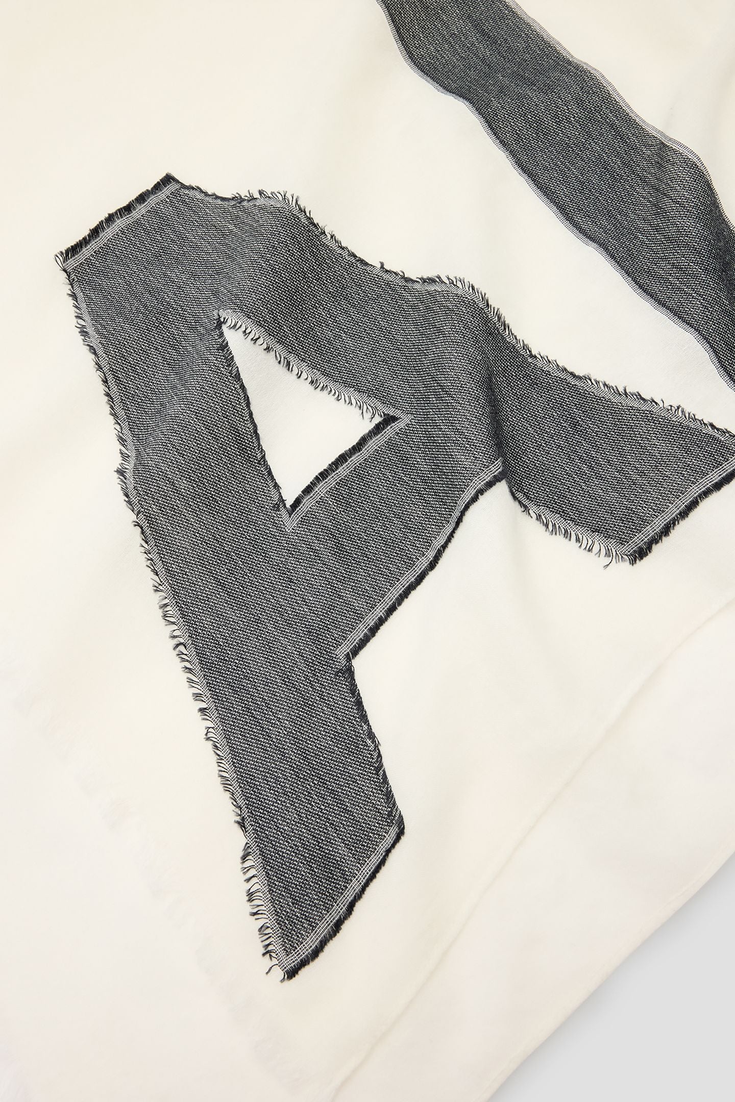 UNDERGROUND PAREO WHITE 4