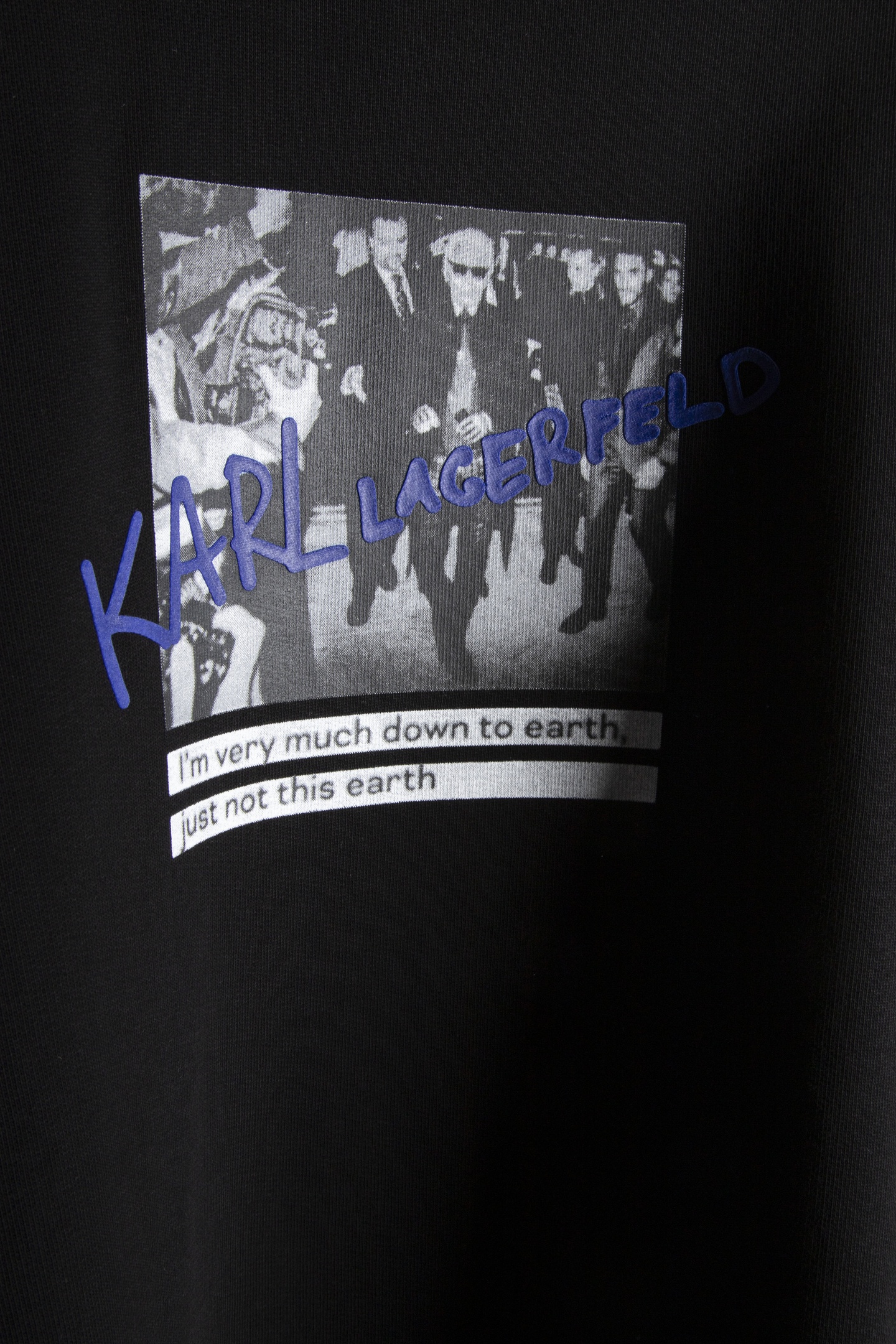 BLACK SWEAT CREWNECK 5