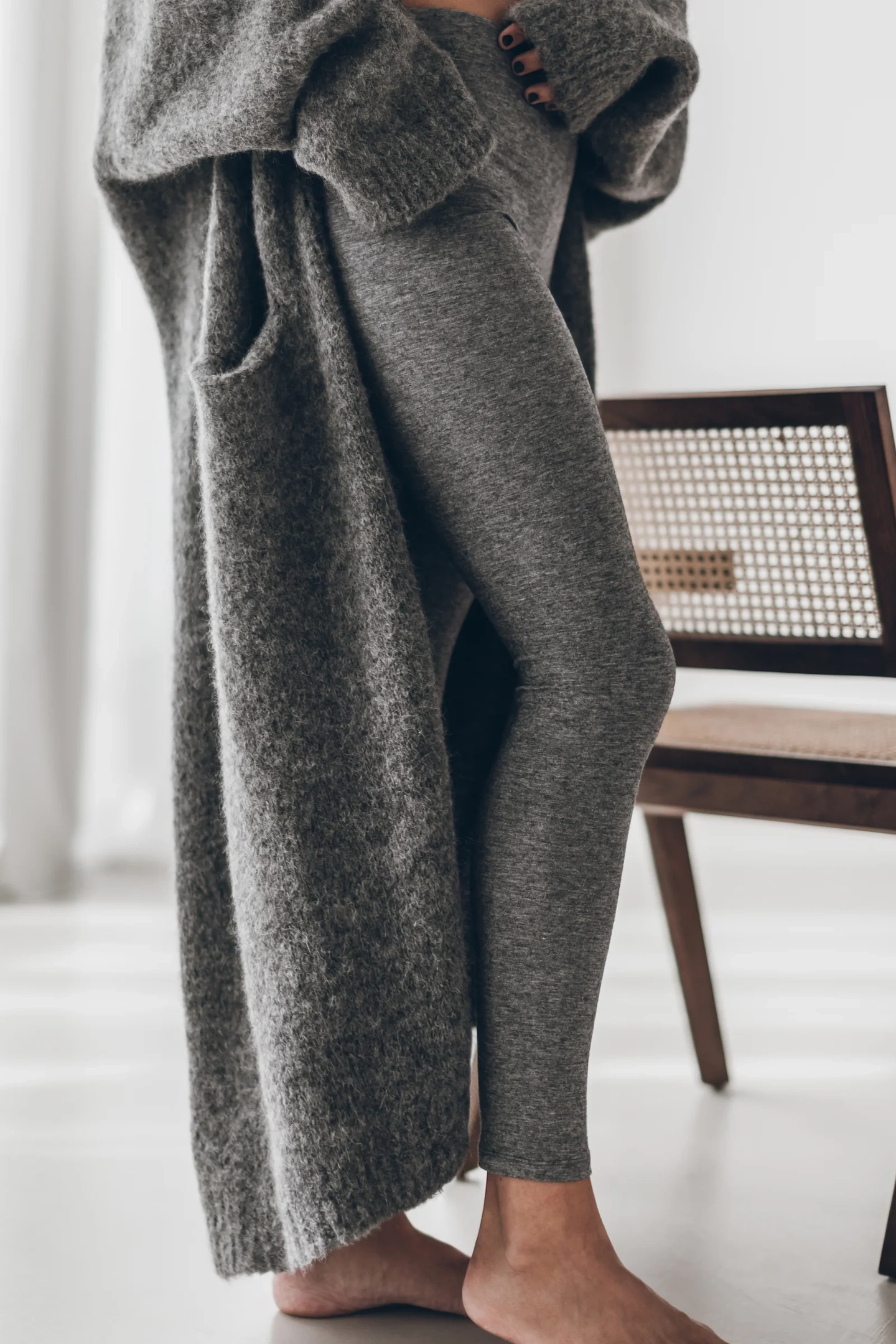 THE GREY COMFY LEGGINGS 2