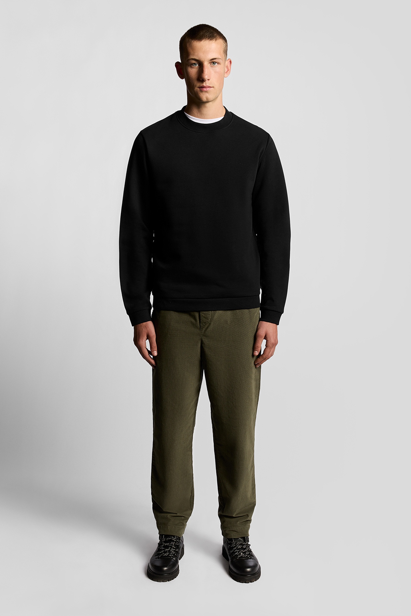 LOGO BRUSHBACK CREW NECK JUMPER JET BLACK 1