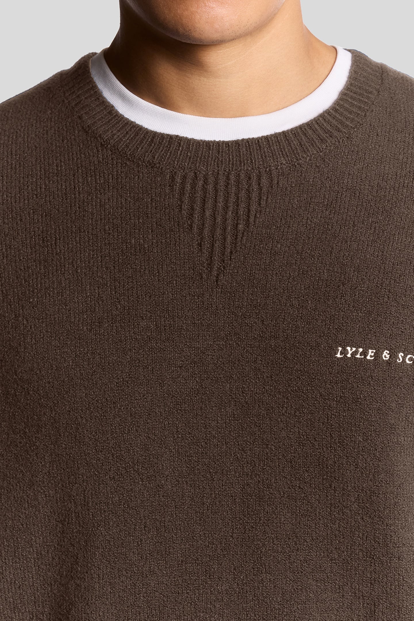 SCRIPT KNITTED CREW NECK DEEP SEPIA 5