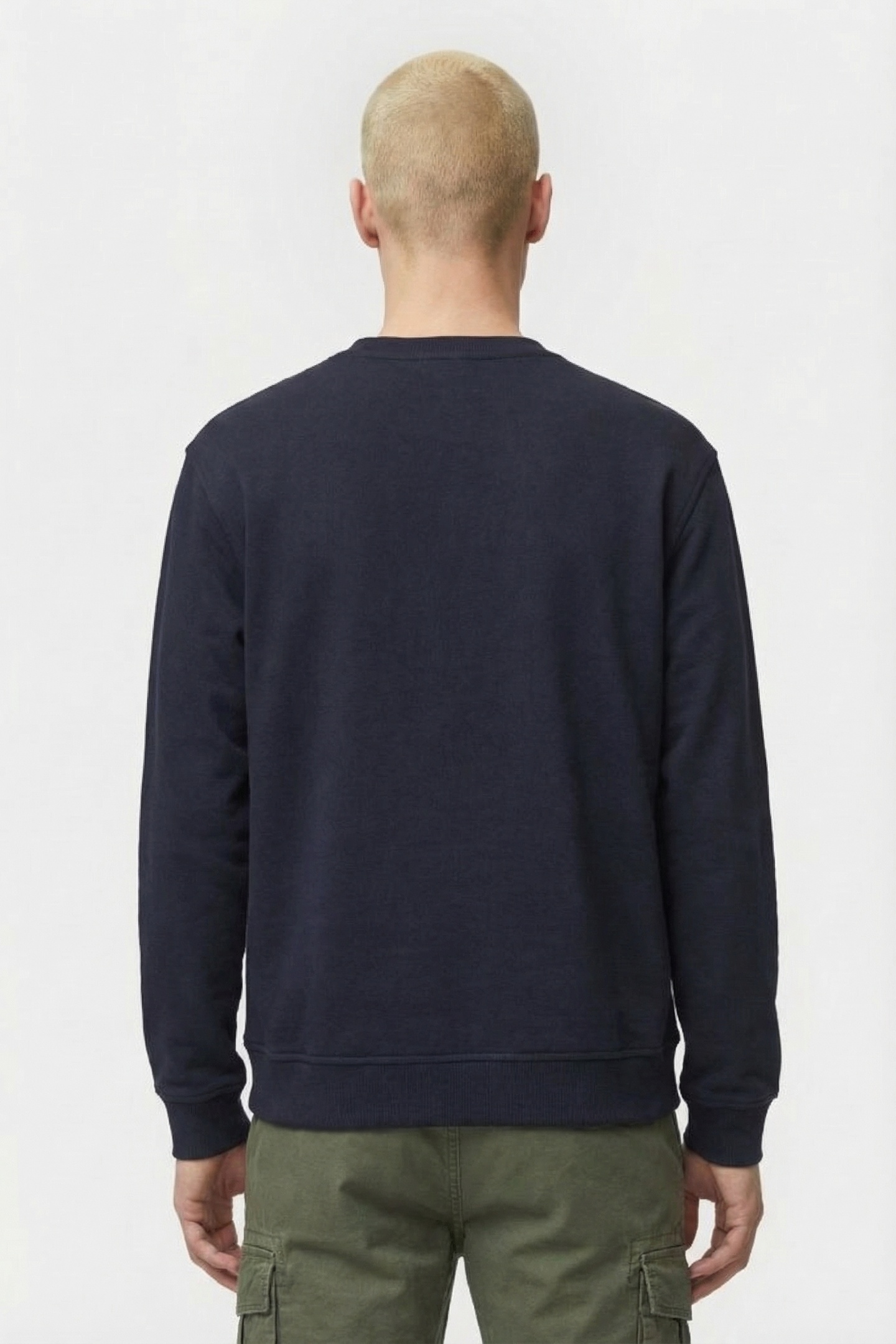 MIDNIGHT BLUE SWEAT CREWNECK 2