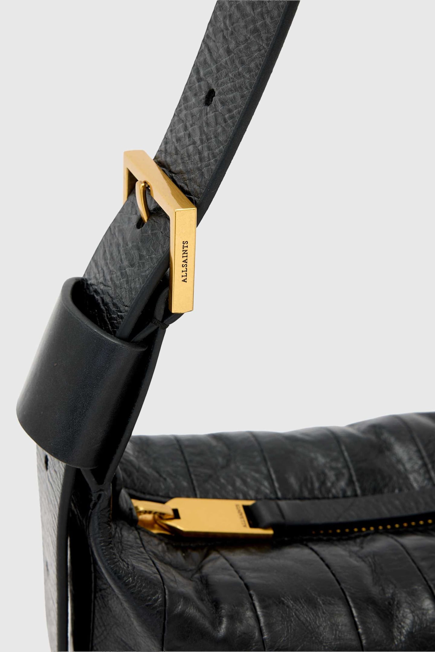 VEGA PANEL MIN SHLDR BLACK 6